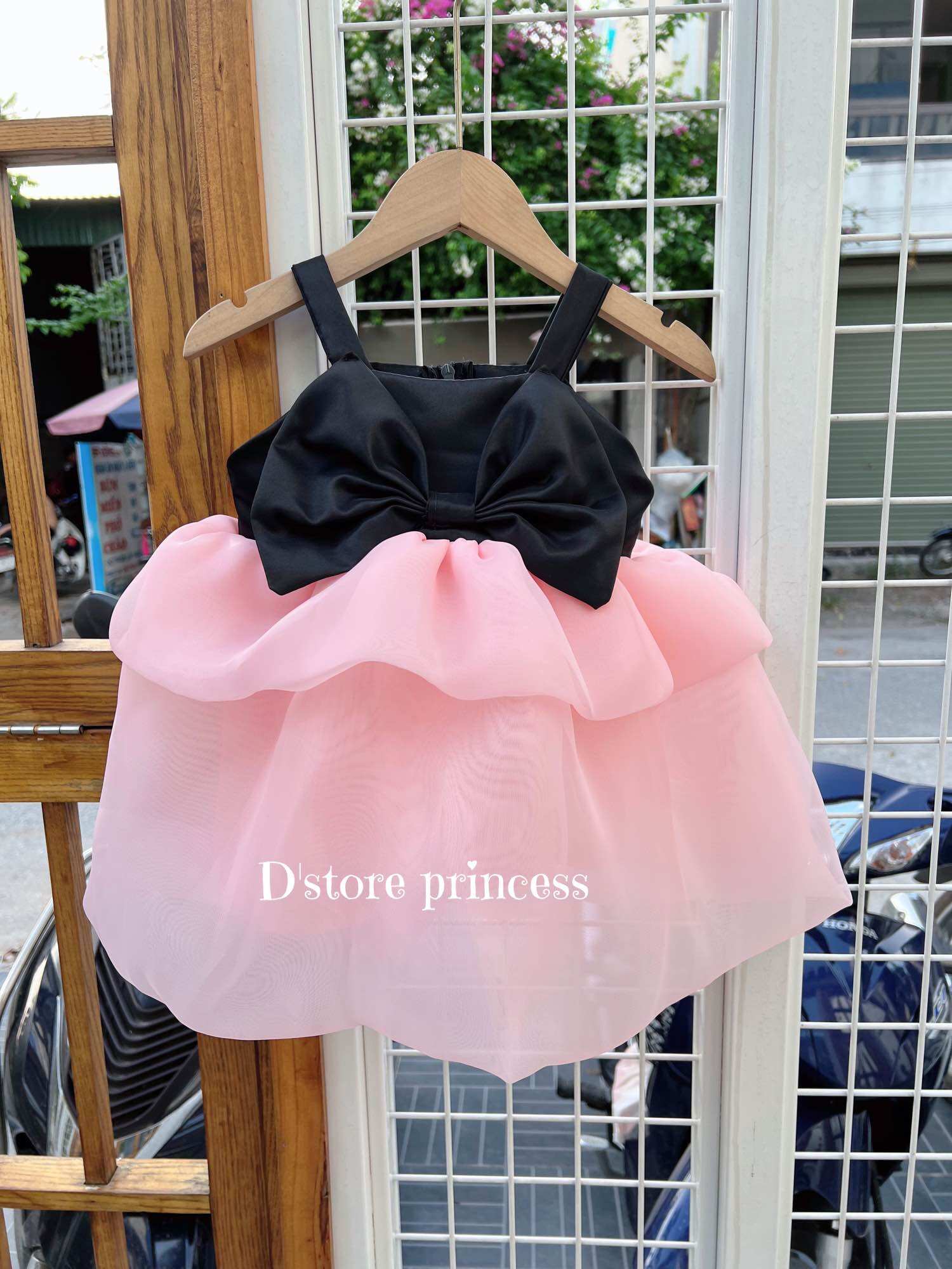 Đầm bé gái,váy công chúa 2 dây cực xinh cho bé yêu D80