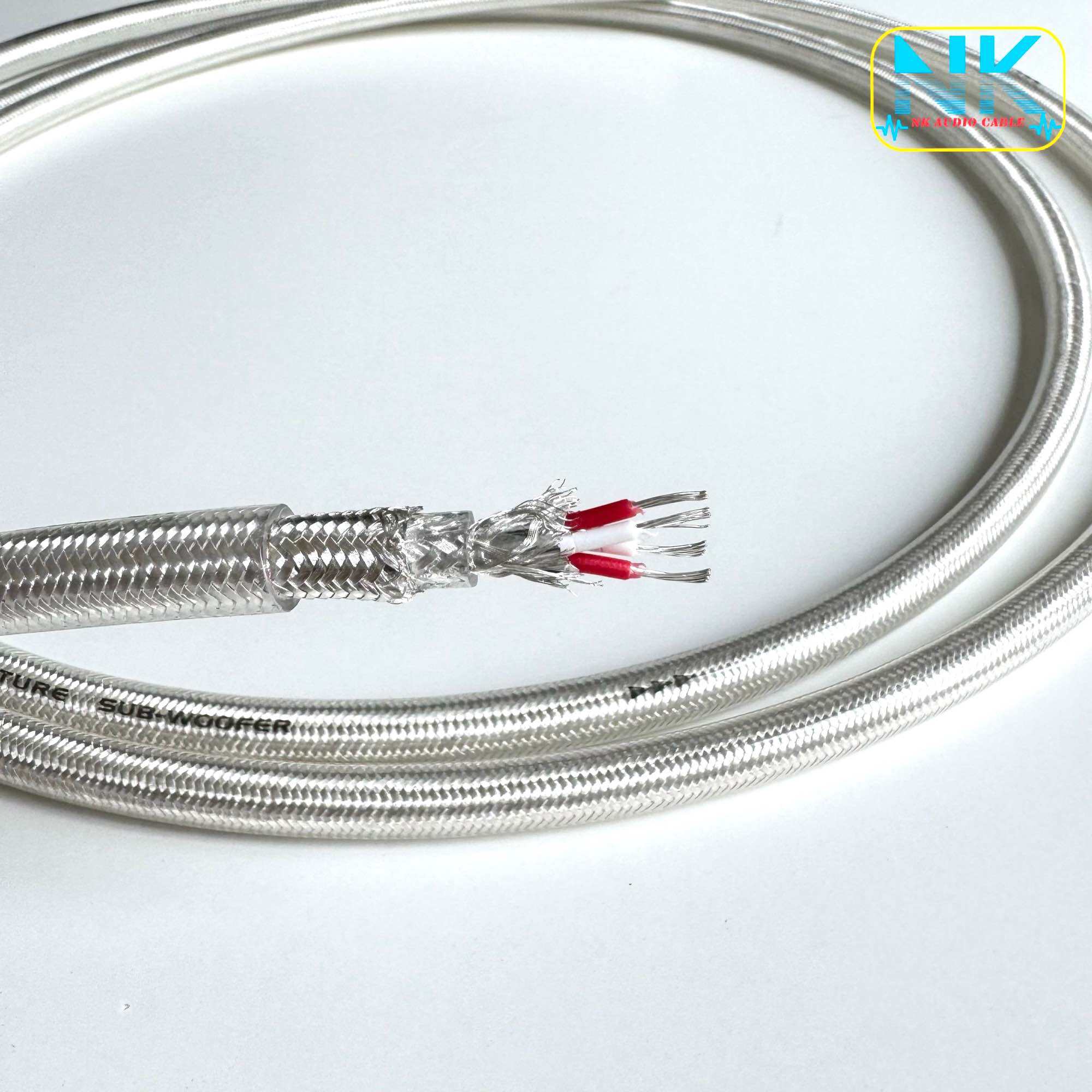  Dây Tín Hiệu QED England Mạ Bạc Chống Nhiễu 