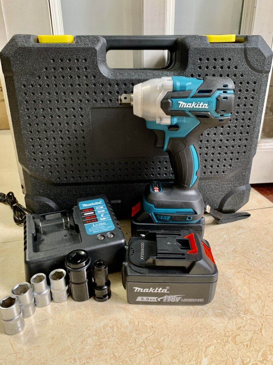 Máy mở ốc bulong mkt model 118v