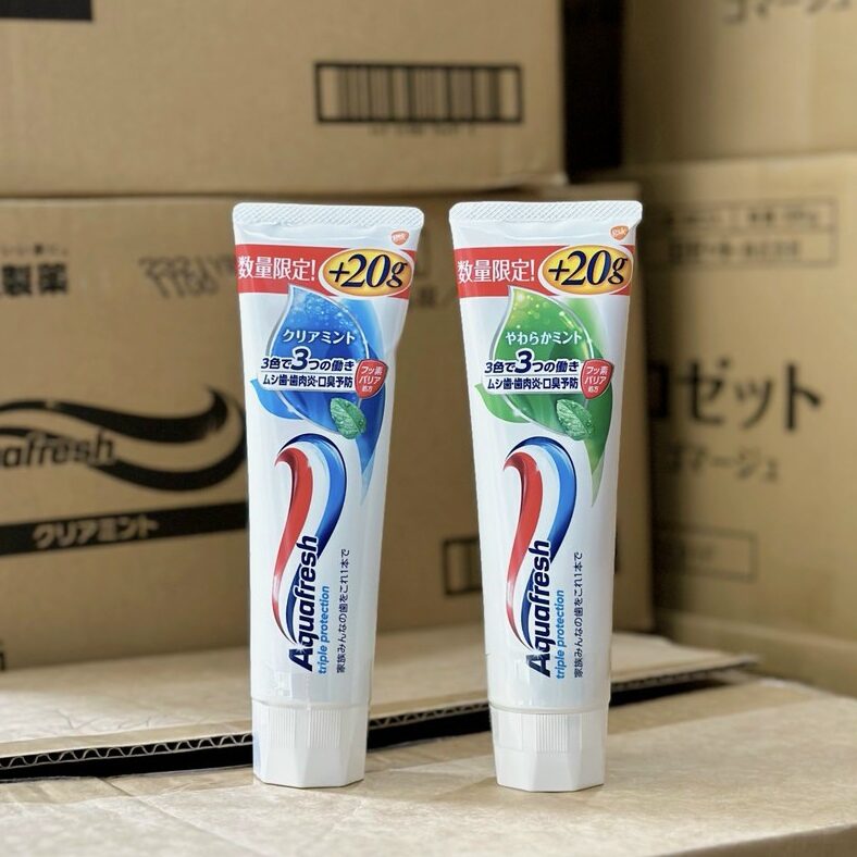 Kem đánh răng Aquafresh Nhật Bản
