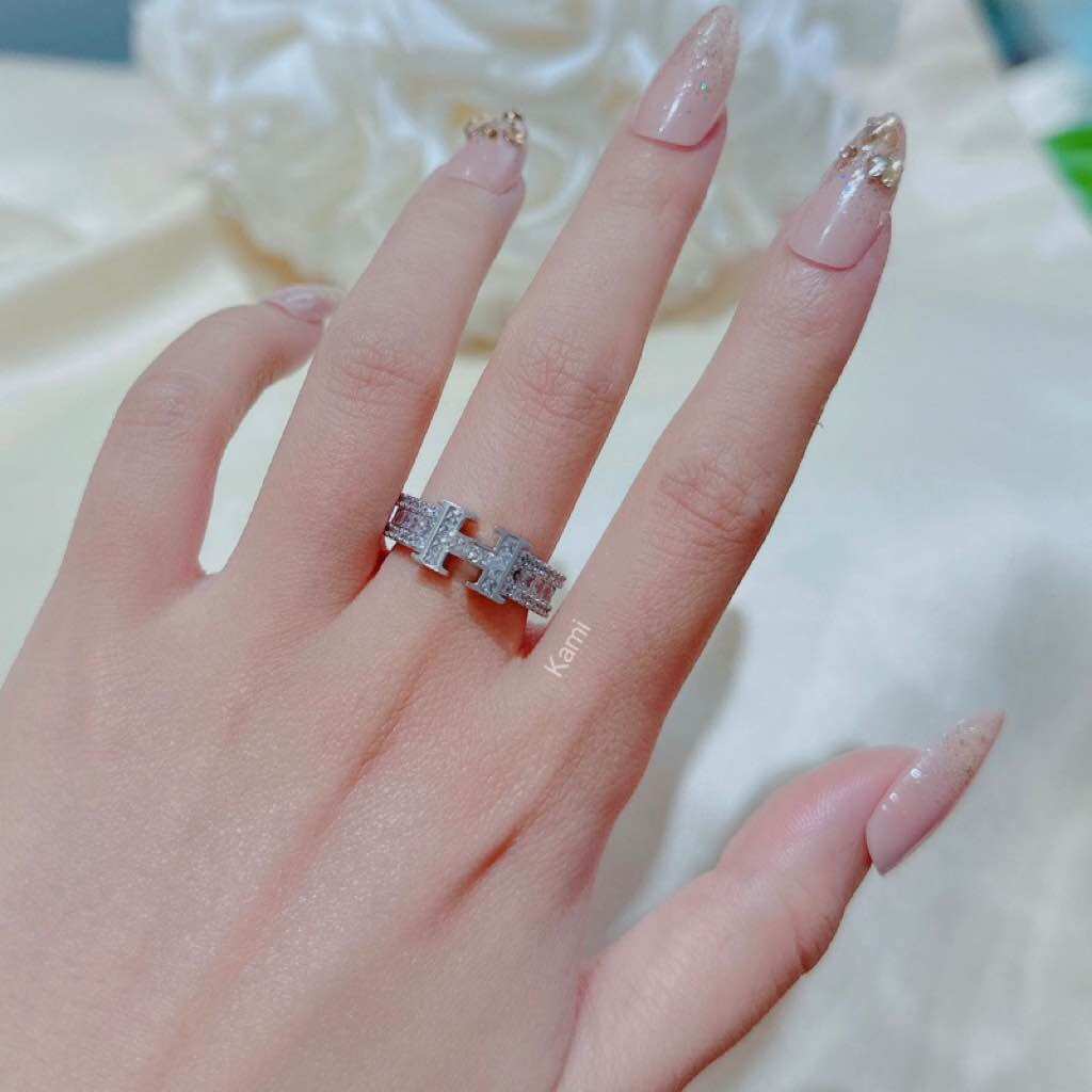 Nhẫn chữ H xi bạch kim siêu sáng siêu bền Kami