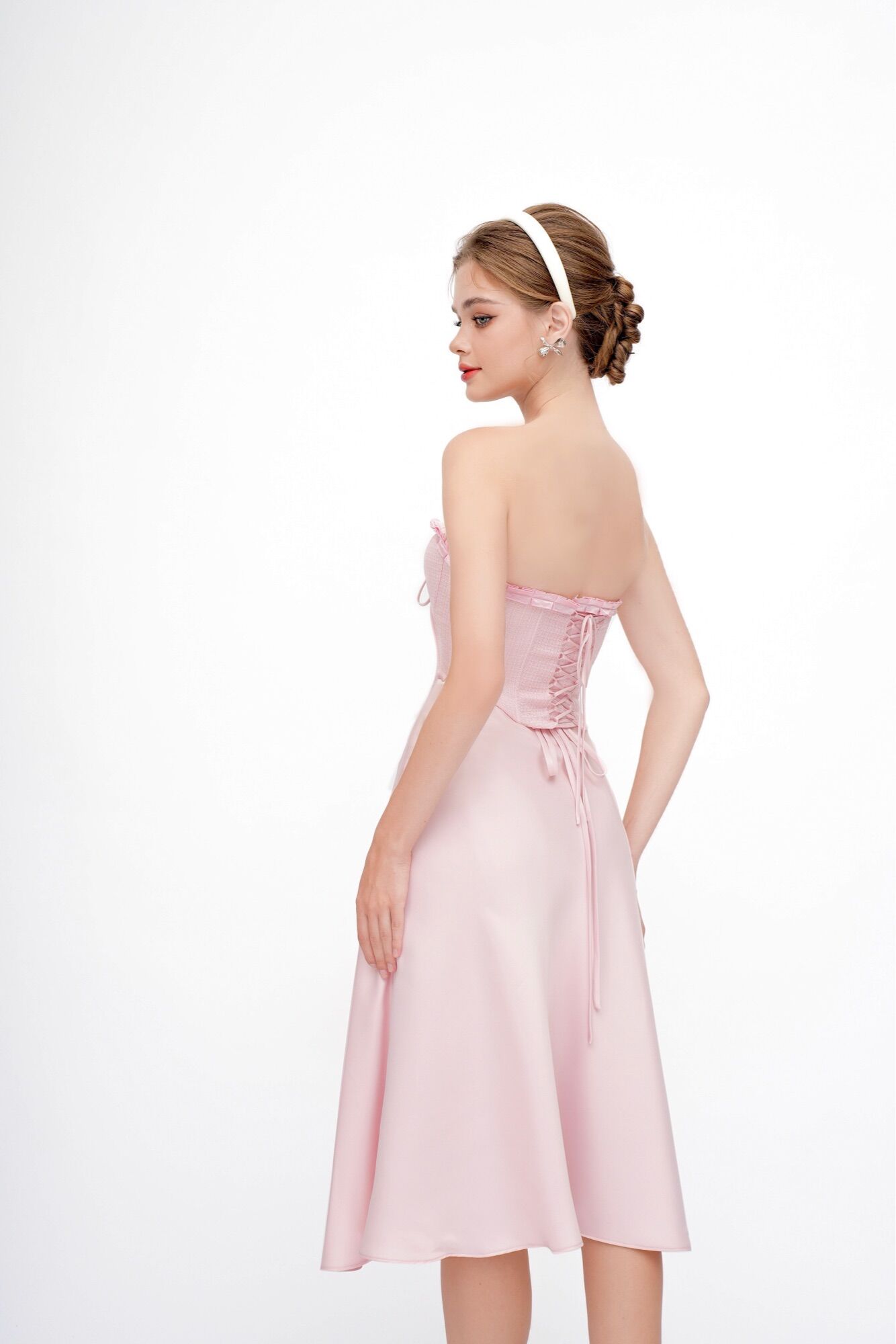 Caleelilou - Set áo corset & chân váy lụa Cherissa (baby pink)