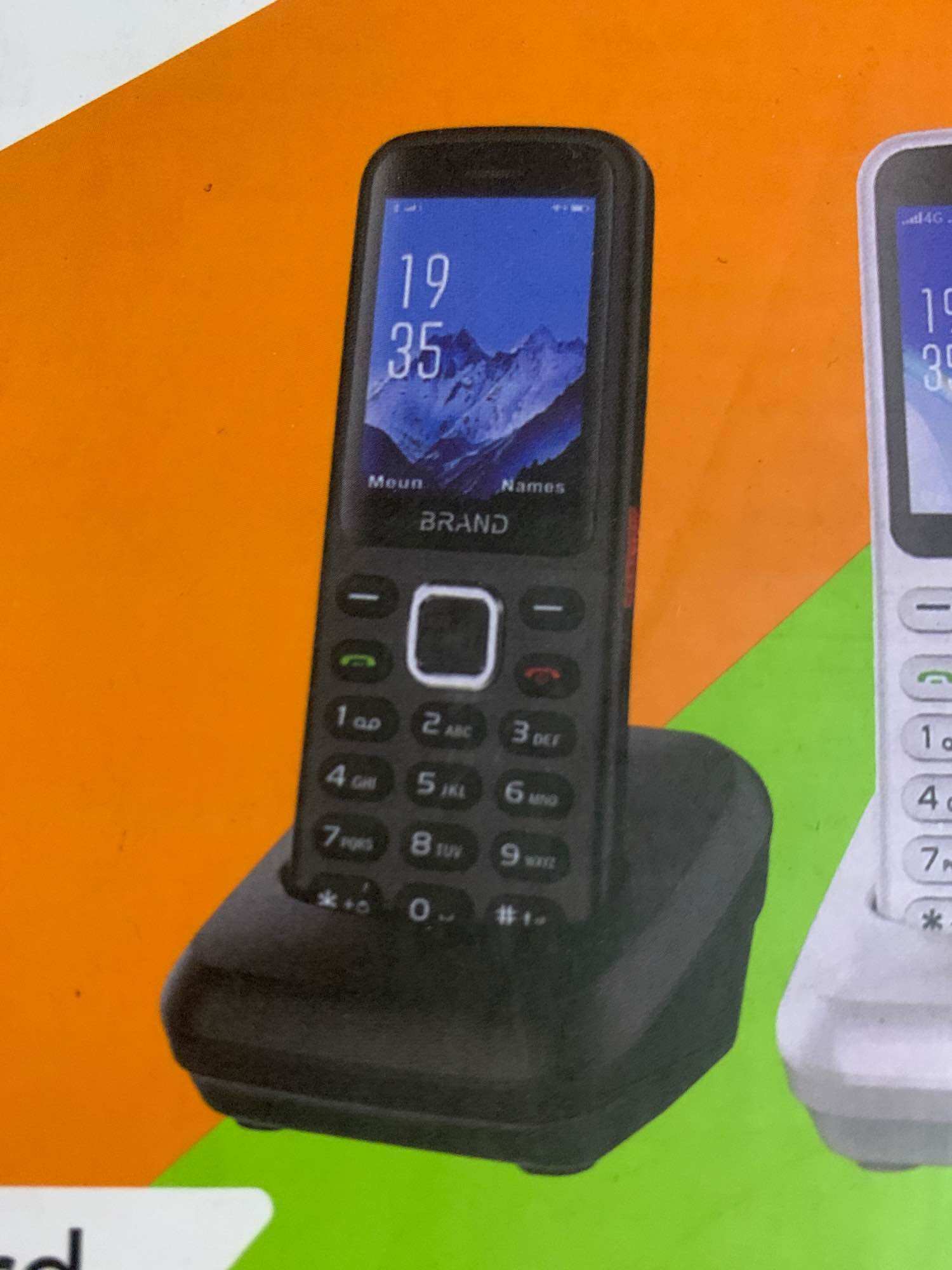 Điện thoại không dây SIM 4G,5G màu đen với màn hình hiển thị thời gian và danh bạ.