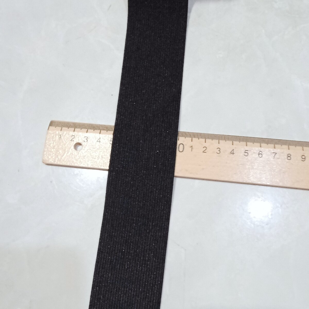 Thun luồng quần màu đen bản 5phân,Giá bán 5m 50000
