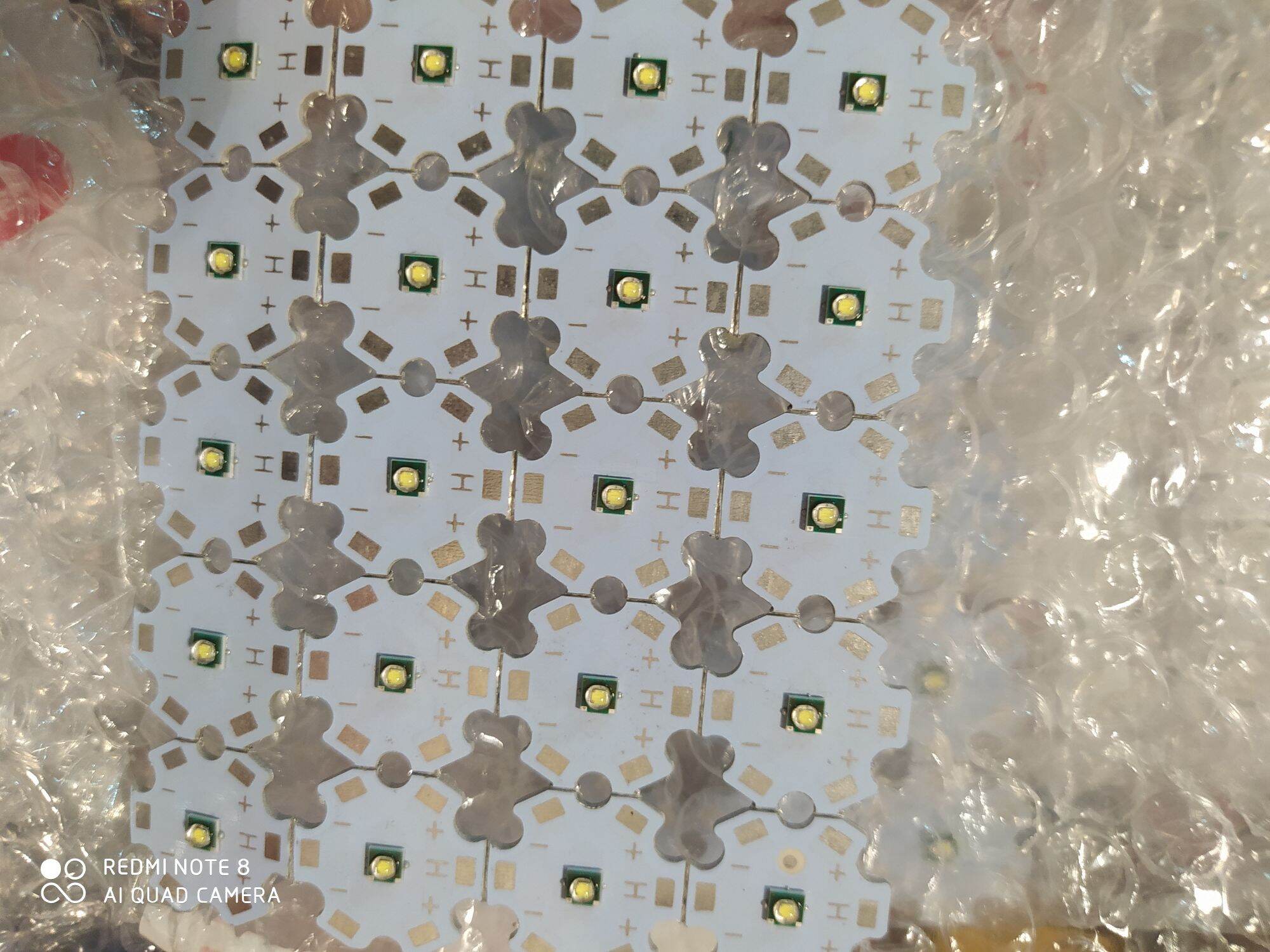 Led Đèn pin siêu sáng 3,7v