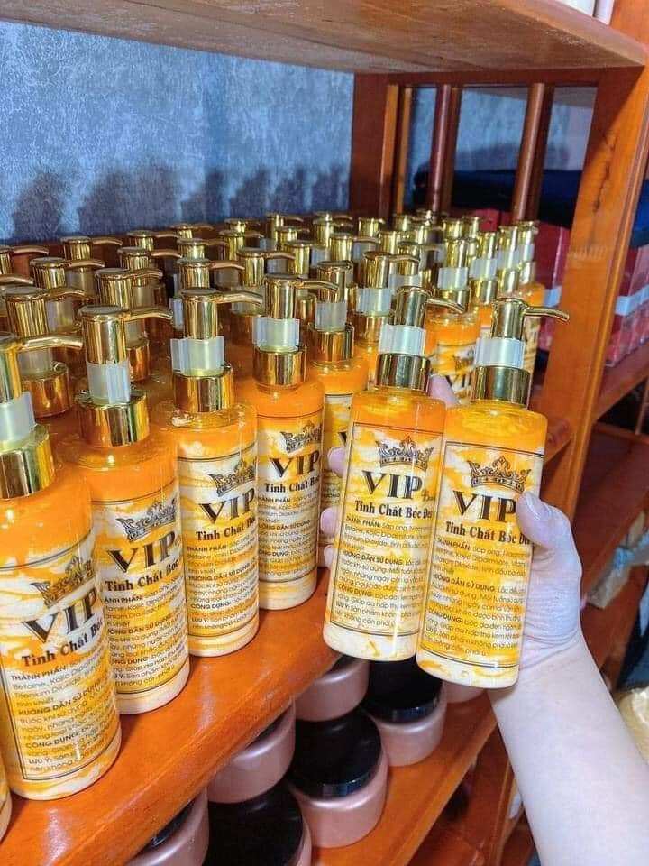 . TINH CHẤT BÓC ĐEN VIP sẵn hàng. Dành cho mọi loại da đen chai lì,..... )( không phải kem BODY nên k cần trùm ủ ). tốc độ trắng nhanh X10 lần đảm bảo trắng siêu cấp sau 5-7 ngày. Da ngâm chai lì sd đều mỗi ngày
. Da mỏng sd