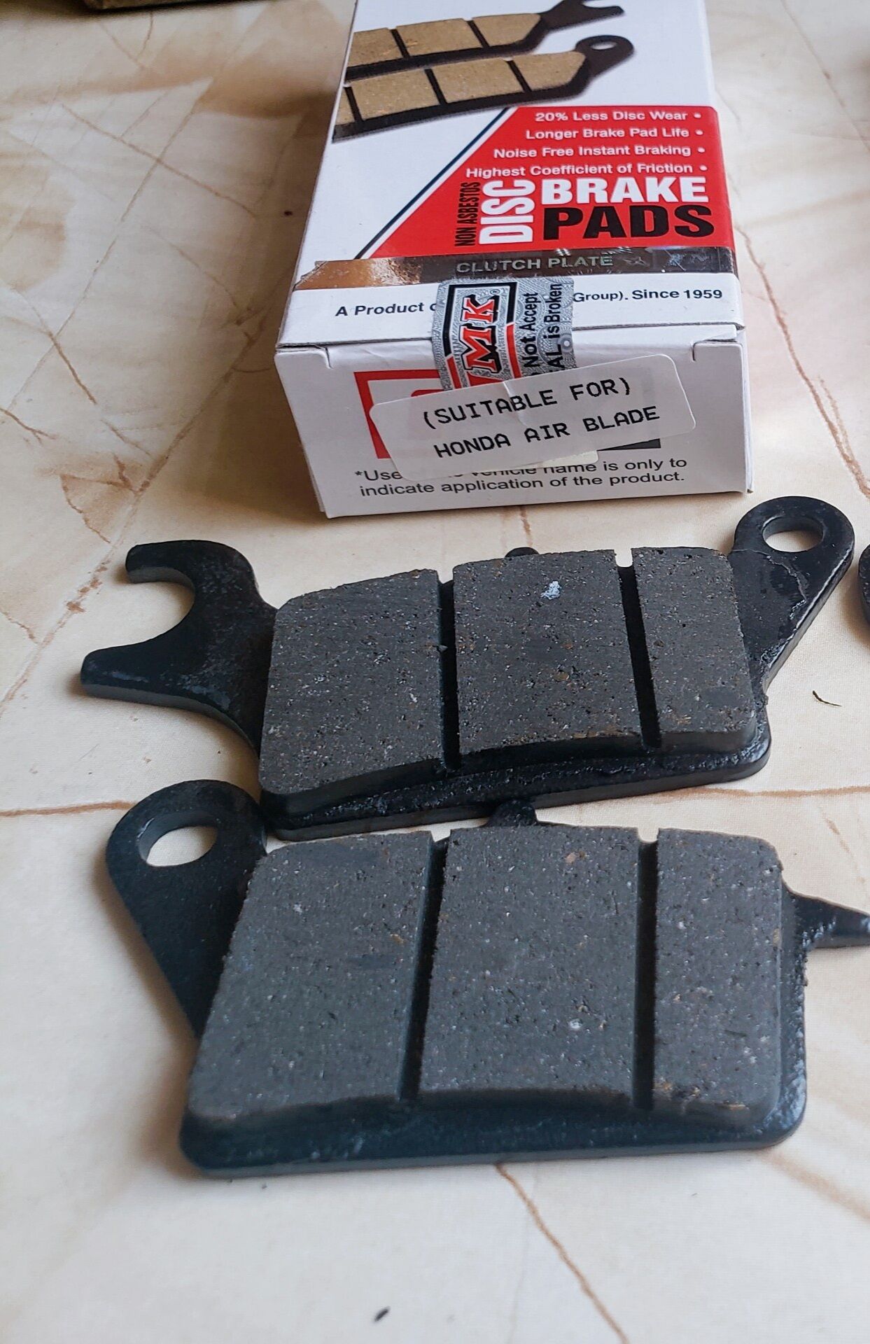 Má Phanh Air Blade- LENY shop xin kính chào quý khách 👉Hàng mới cực kỳ đẹp  - Dễ dàng thay thế  - Chất lượng uy tín - Có độ bền cao  - Mọi người cứ yên tâm khi sử dụng Cam kết hàng đúng như hình 100% - có giá tốt khi mua số lượng  -
