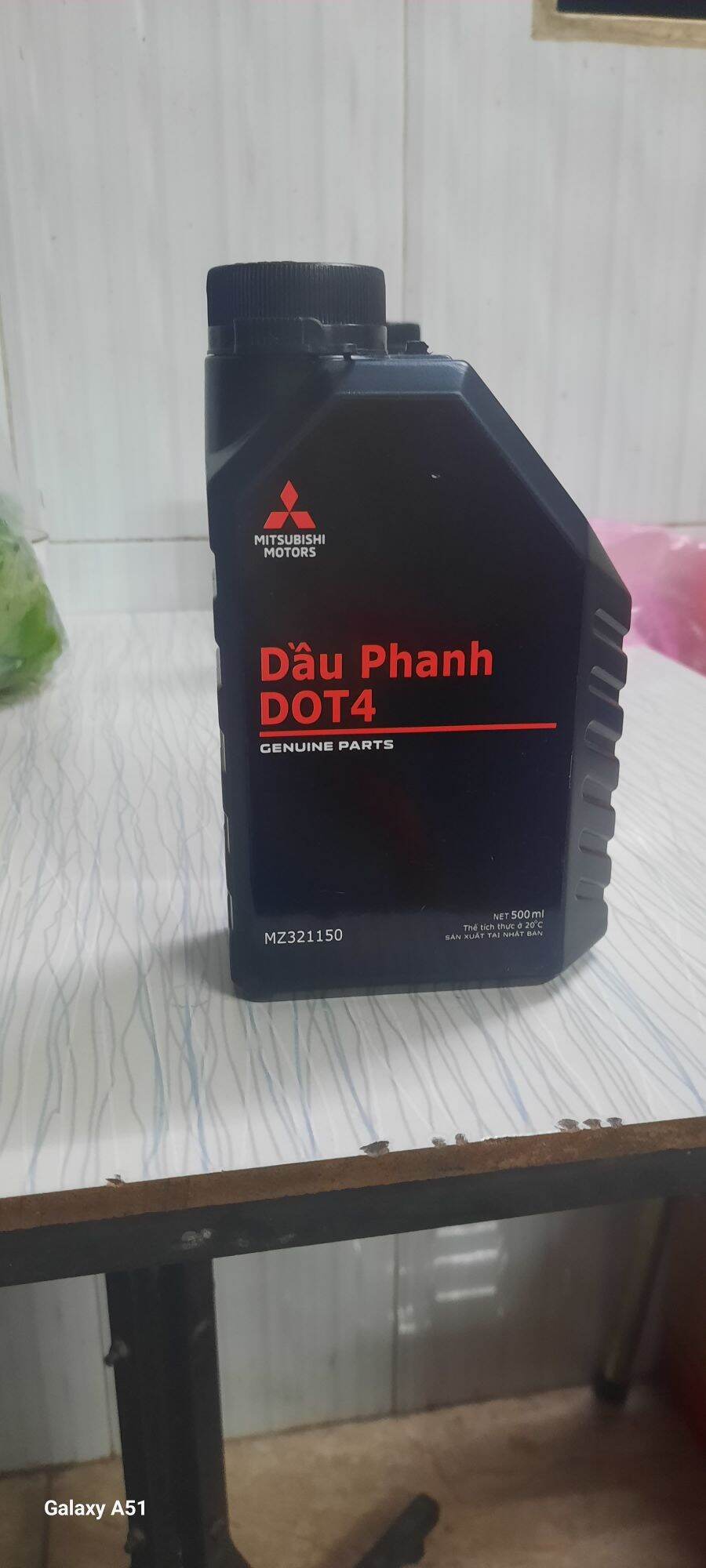 Dầu thắng dot 4 mitsubishi motors genuine parts 500 ml