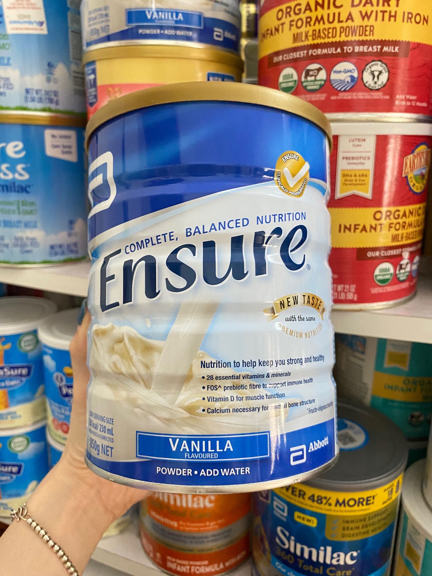 Sữa Ensure Úc hương vanilla 850g móp