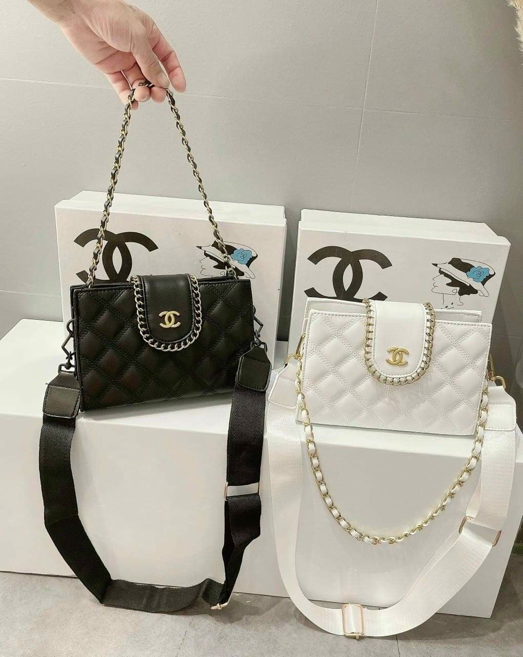 Túi đeo chéo nữ Trần có 2 dây đeo size 20