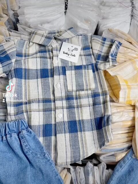 set quần jean+ áo sơ mi sọc