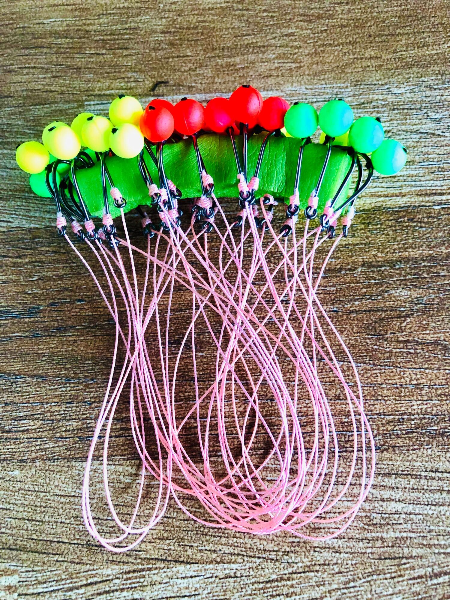 Loxo lăng xê buộc lưỡi gắn  boli(xốp nổi)( bộ 6 lưỡi kèm boli)