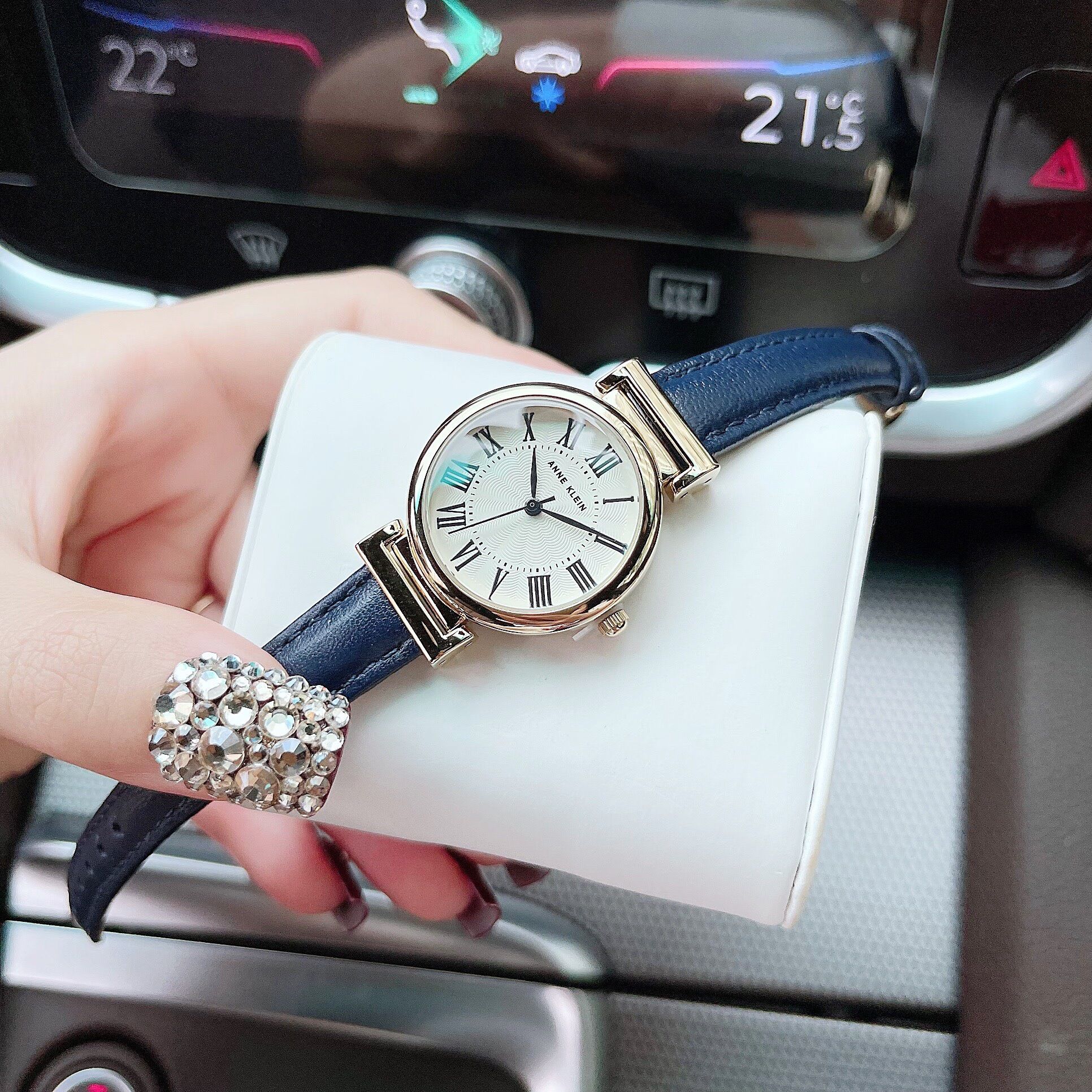 Đồng Hồ Nữ Anne Klein