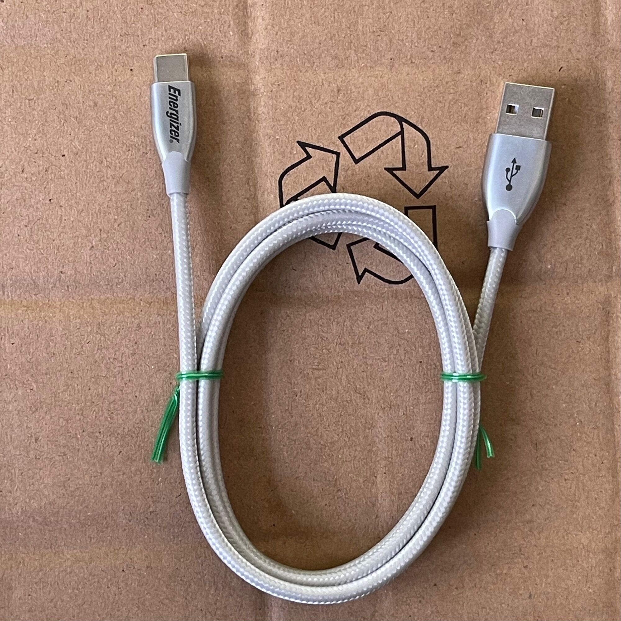 Cáp USB A Type C Energizer Bọc Dù Hỗ Trợ Sạc Nhanh 3A (No Box)