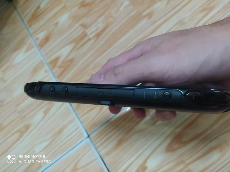 ps vita 2000