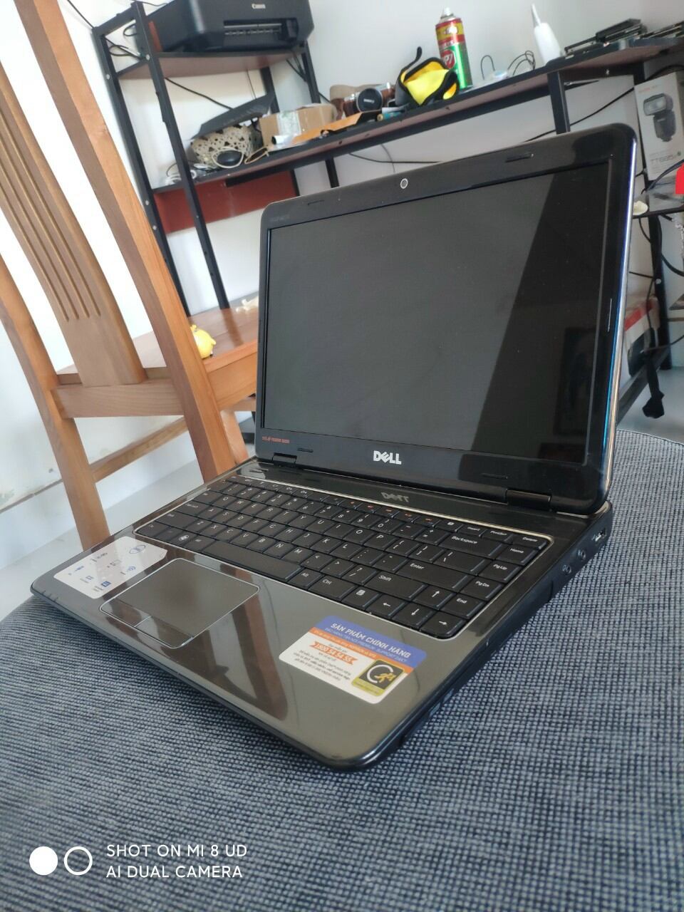 Laptop giá rẻ văn phòng lướt web xem phim học tập