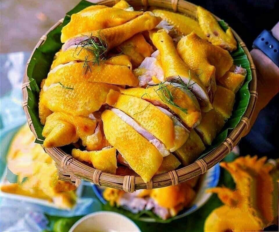 1 con Gà ủ muối hoa tiêu, ăn liền (2 khay, GIAO LIỀN)