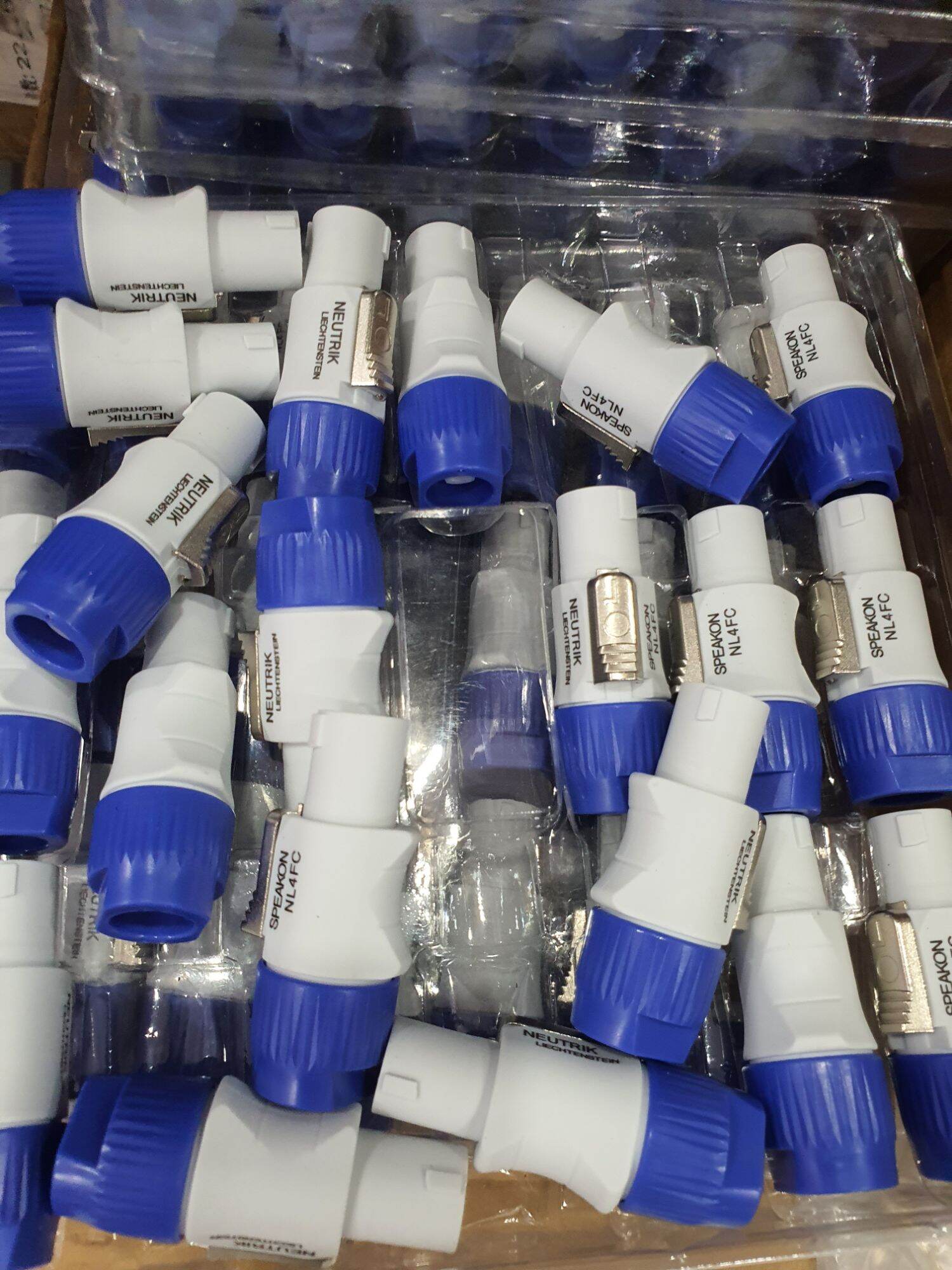 Jack loa neutrik 4 pin