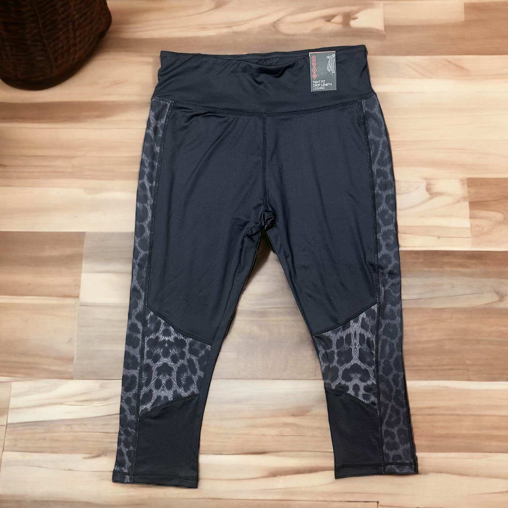Quần legging lửng phối da beo hàng work out xuất xịn