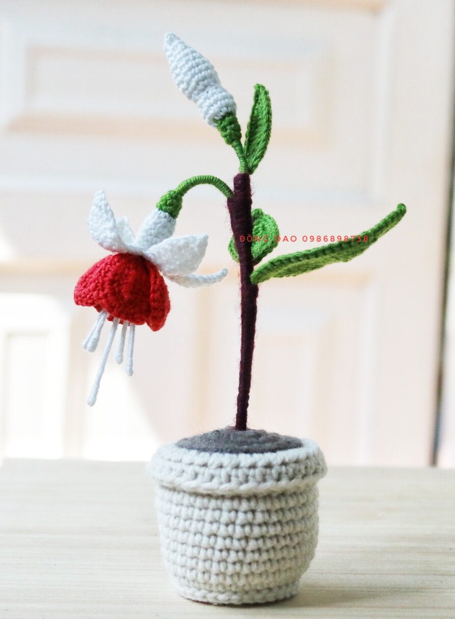 Hoa lồng đèn móc len/ Chậu hoa lồng đèn bằng len mini để bàn trang trí handmade decor chụp anh DIY /crochet flower