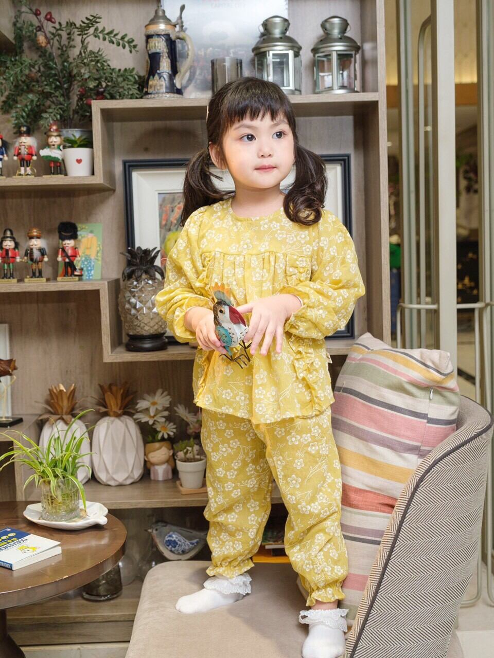 Bộ mặc nhà bé gái
