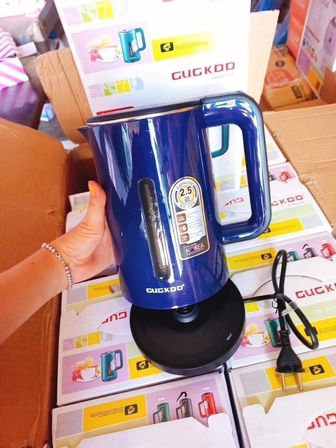 ấm siêu tốc Cuckoo 2,5lit