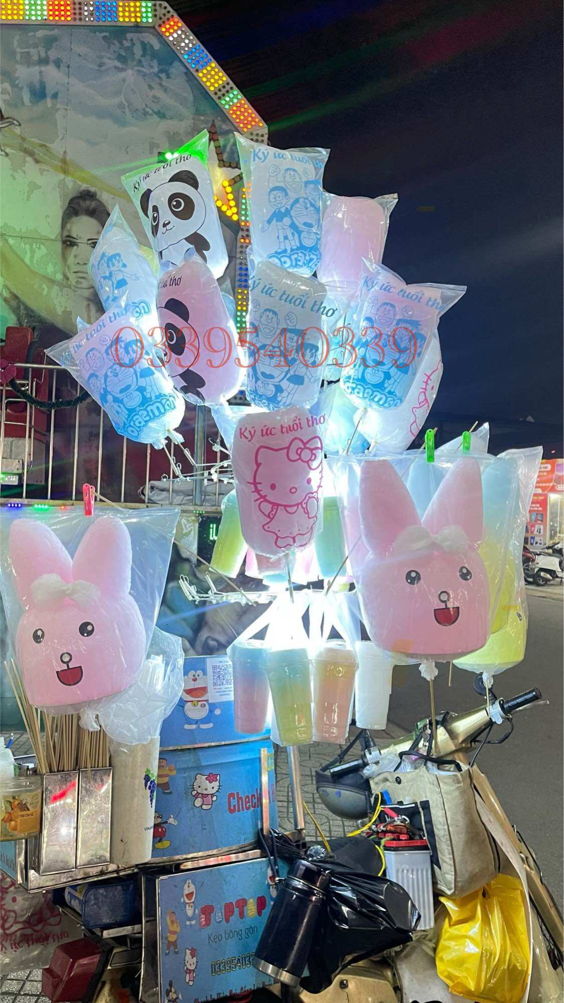 Túi làm kẹo bông gòn( hình đôremon) 1kg