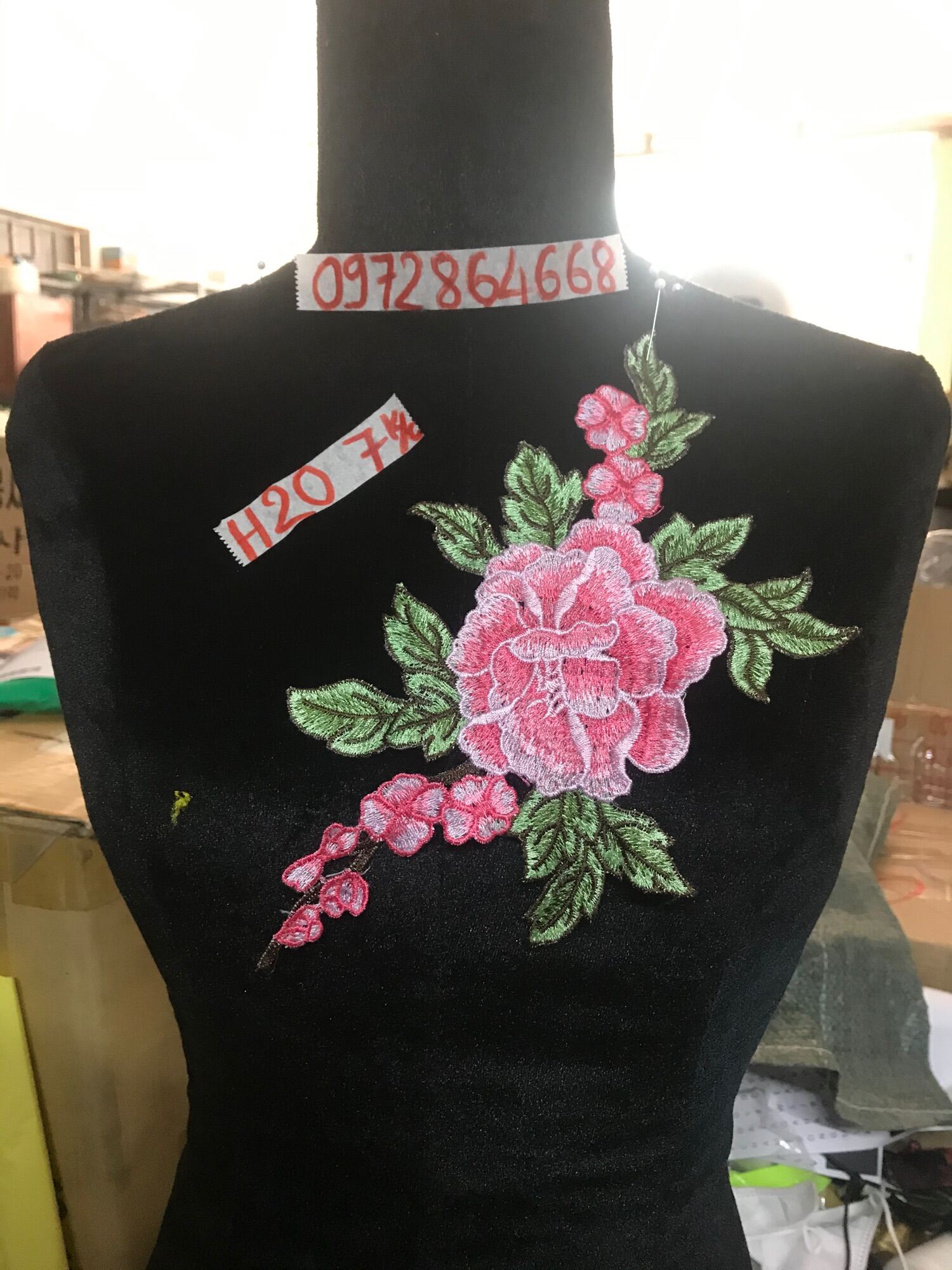 2 bông Hoa thêu trang trí mã H20