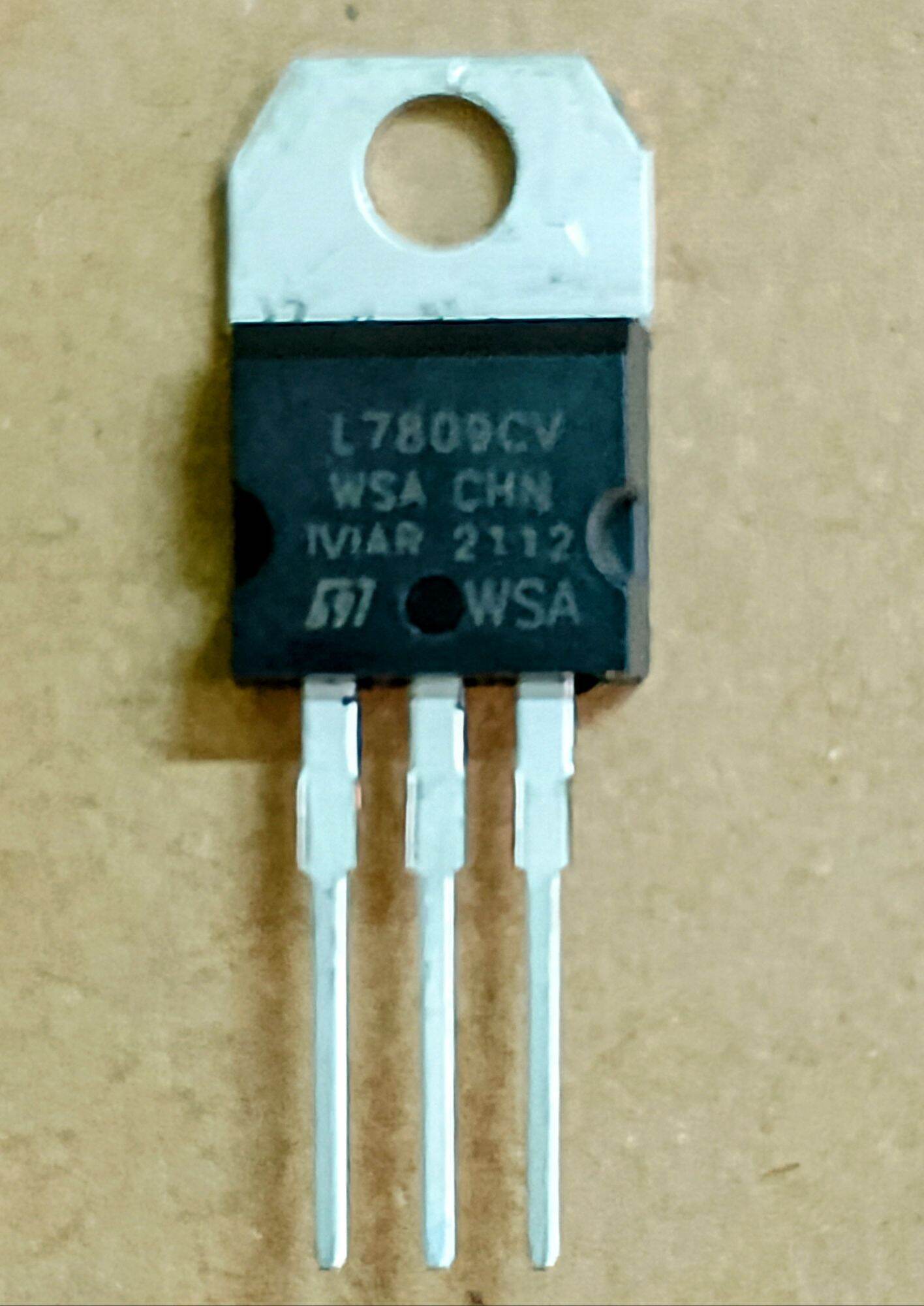 IC ổn áp
