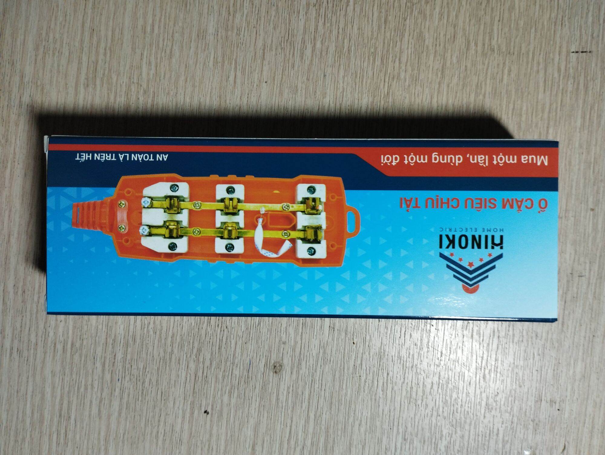 Ổ cắm điện 3 lỗ siêu chịu tải 6000w Hinoki