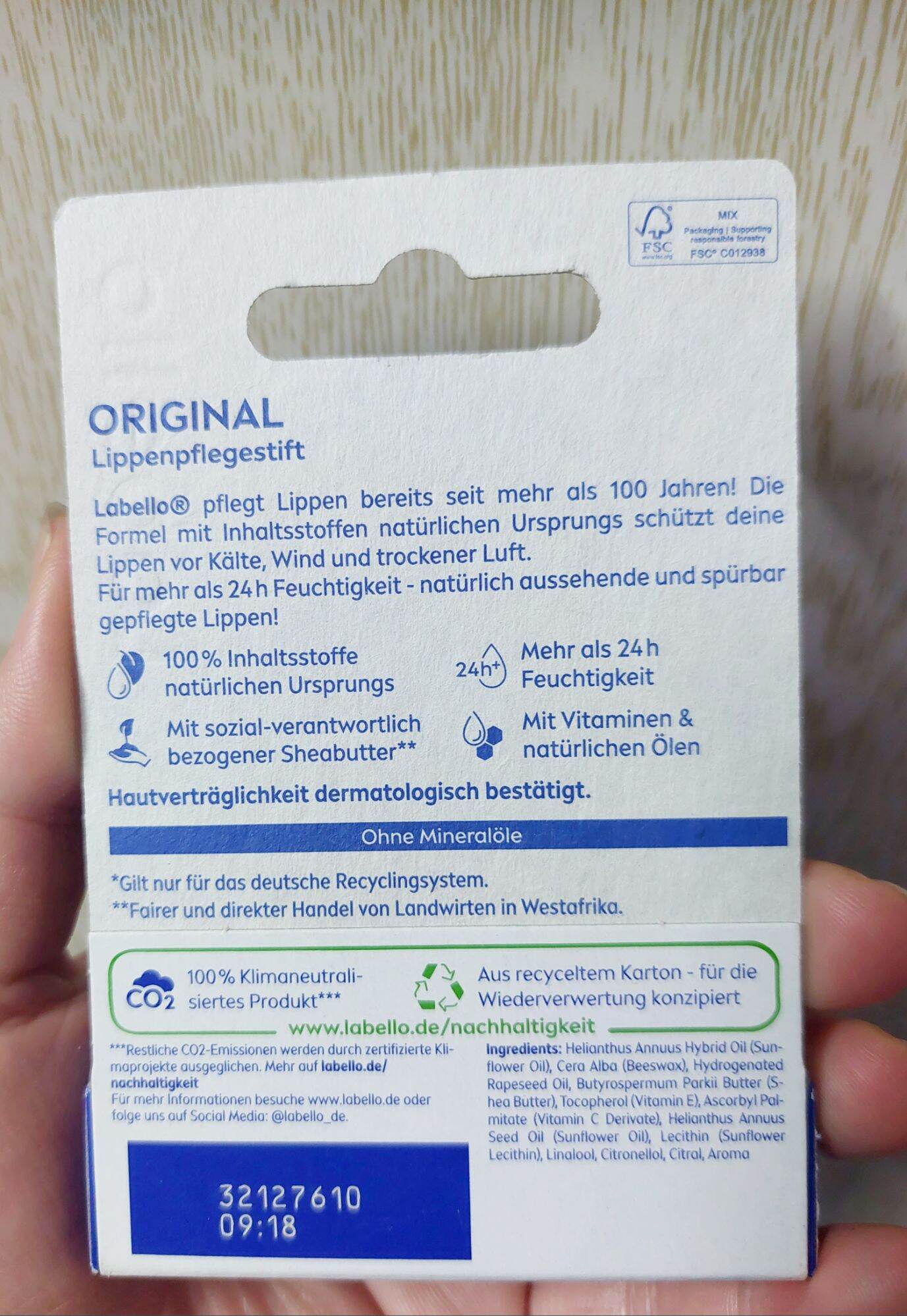 Son dưỡng môi Labello