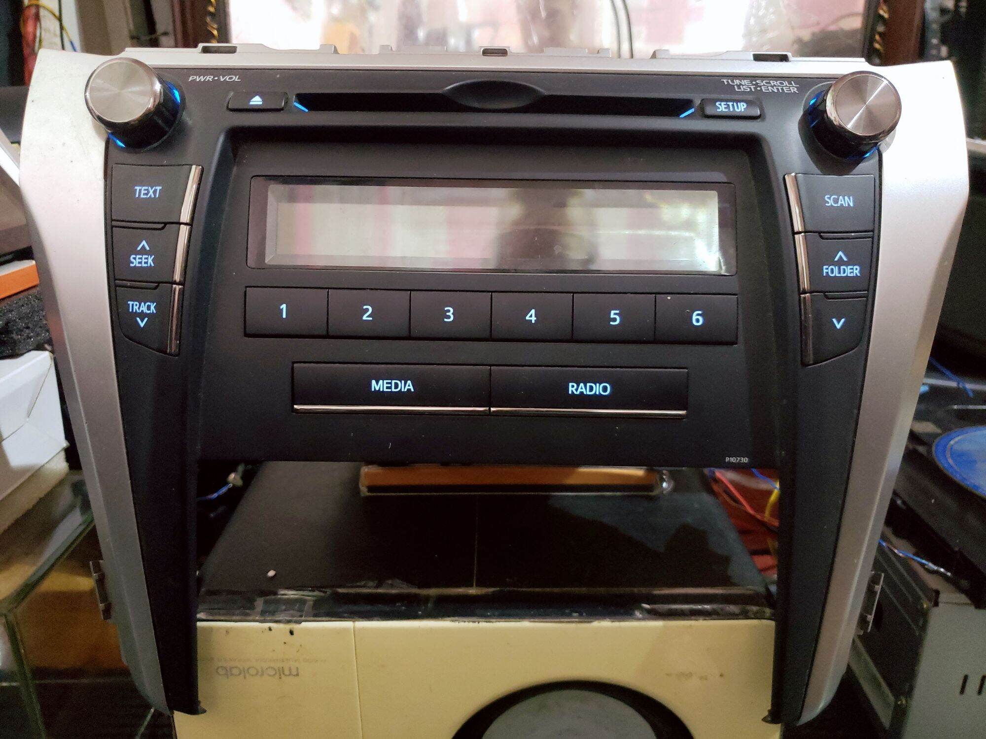 Đầu Cd Aux xe Toyota camry ( 2015 16 17 18 19 20 )