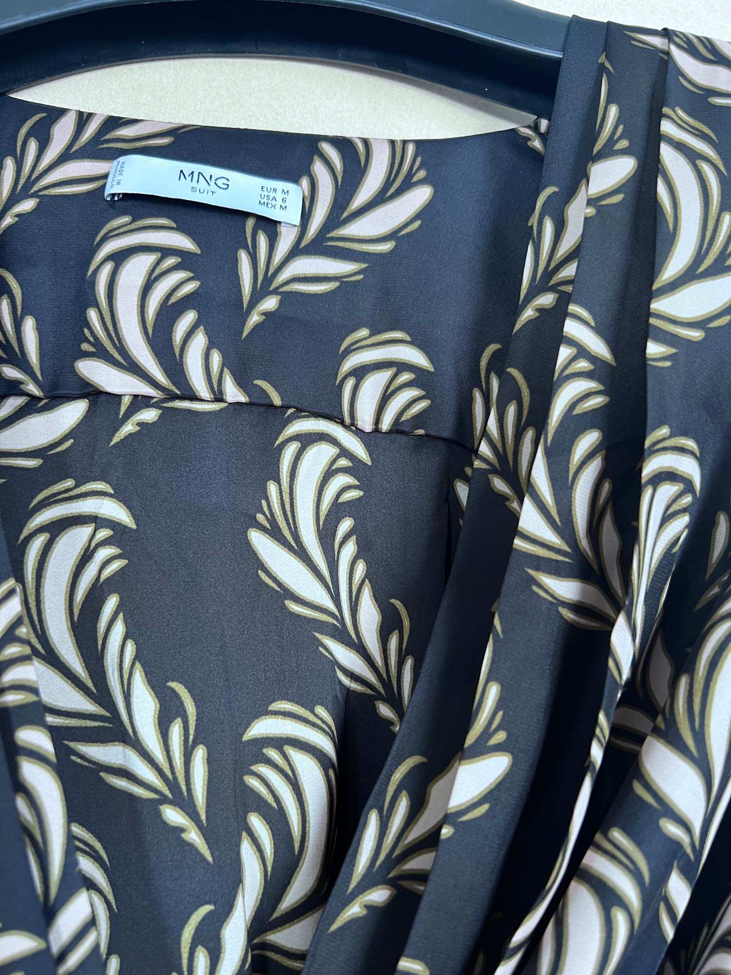 Đầm Mango Hoạ Tiết sz 4, new 90%
