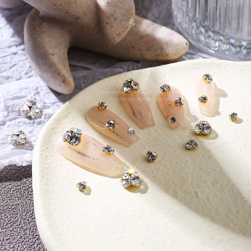 ĐÁ NAIL-  ĐÁ CHÂN NHỌN ĐÍNH  CỤM SẴN