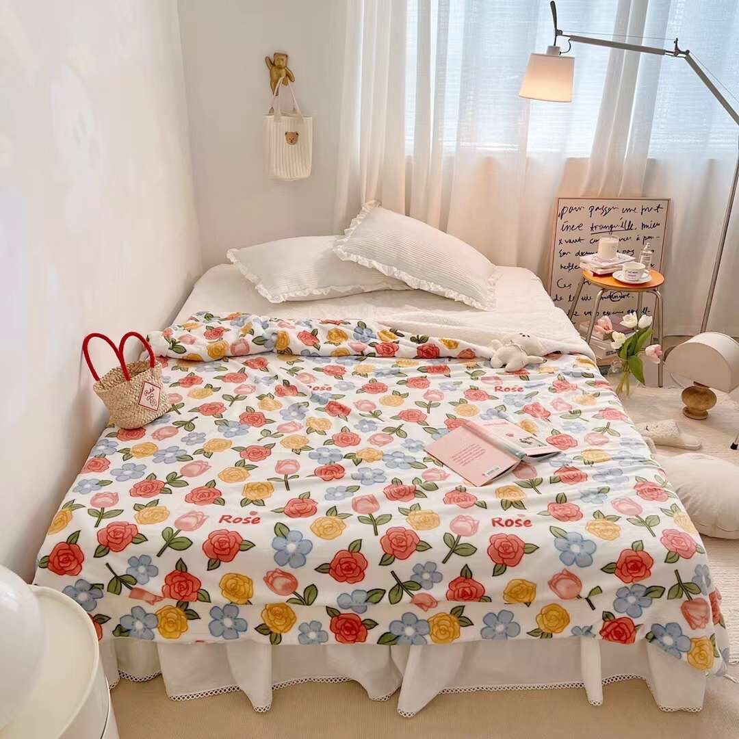 Chăn lông cừu nhiều họa tiết