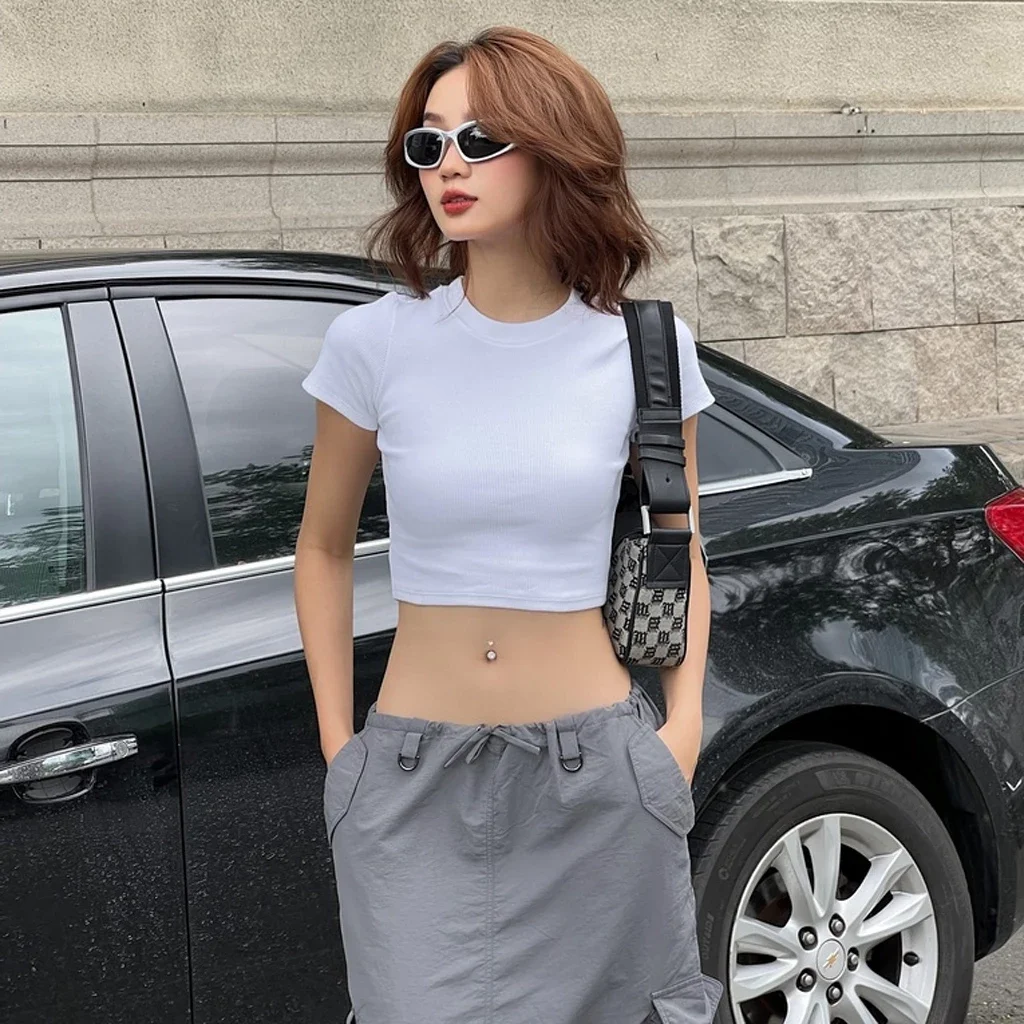 [HCM]Áo croptop cổ tròn tay ngắn