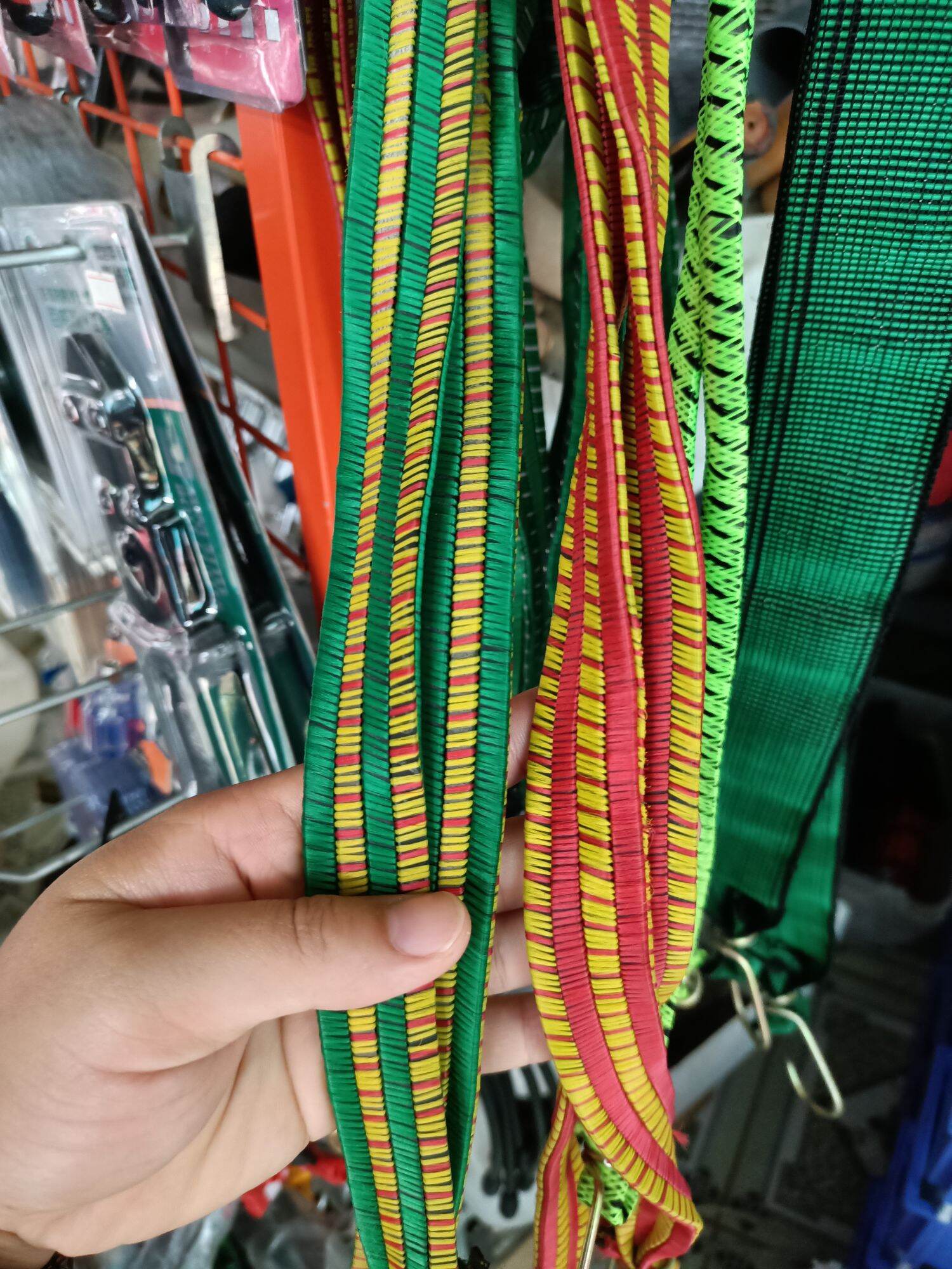 dây ràng chở hàng đủ loại