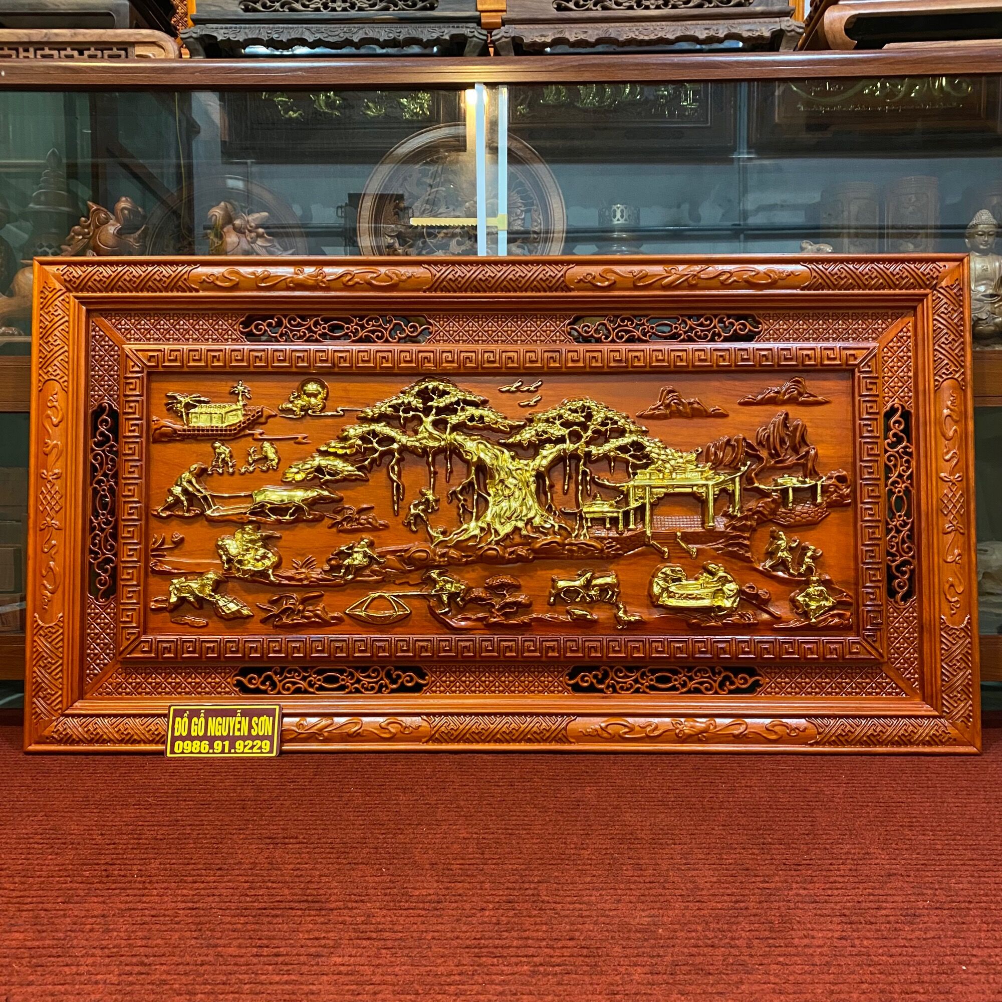Tranh gỗ đồng quê khung triện kích thước 67.127cm dát vàng