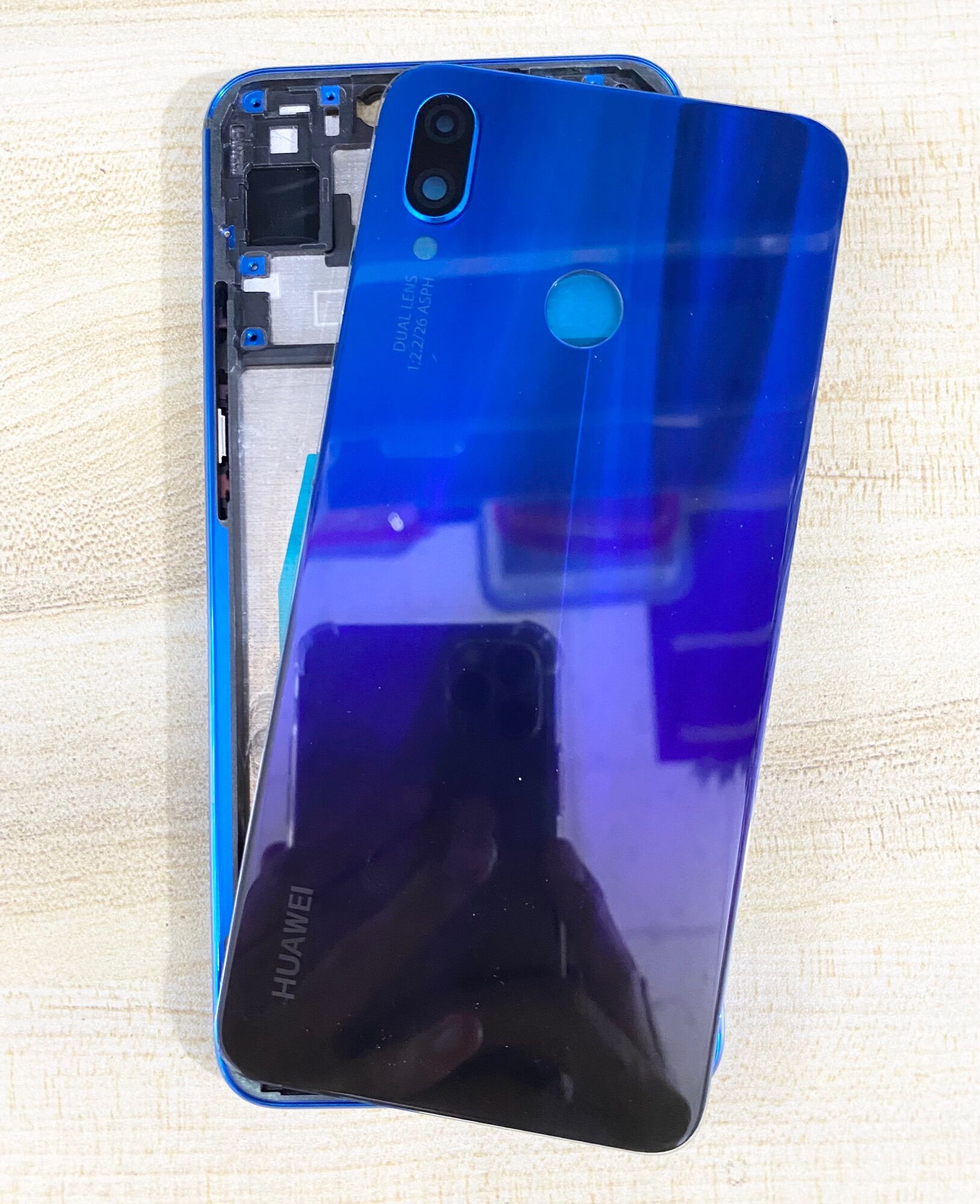 Bộ Vỏ + Sườn Huawei Nova 3i Zin Hàng Cao Cấp