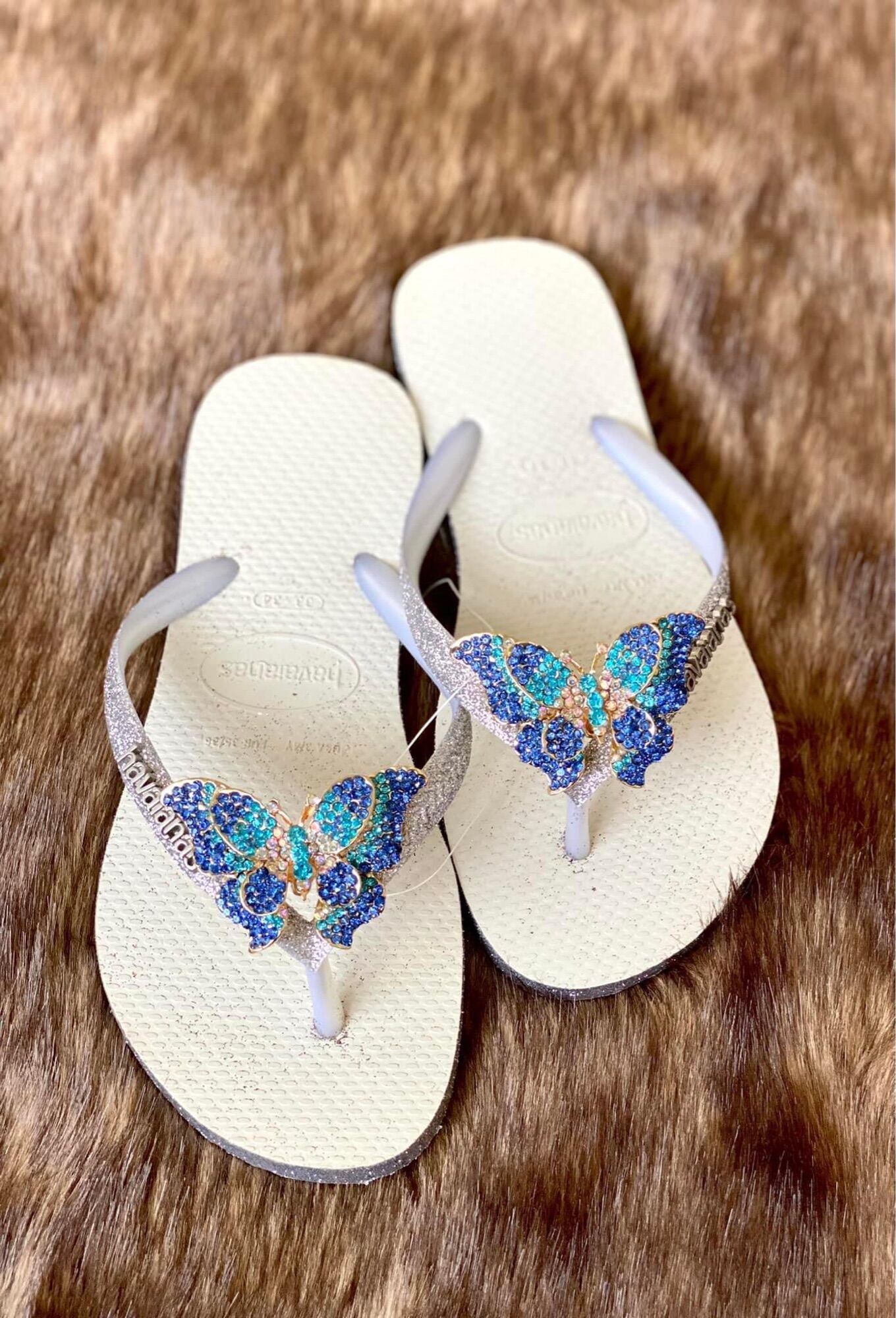 Havaianas nhũ kèm charm