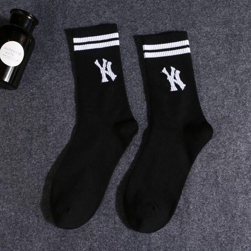 Tất ny cao cổ