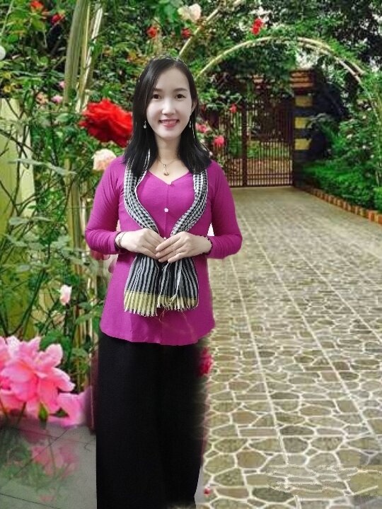 Áo bà ba trơn không có kèm quần