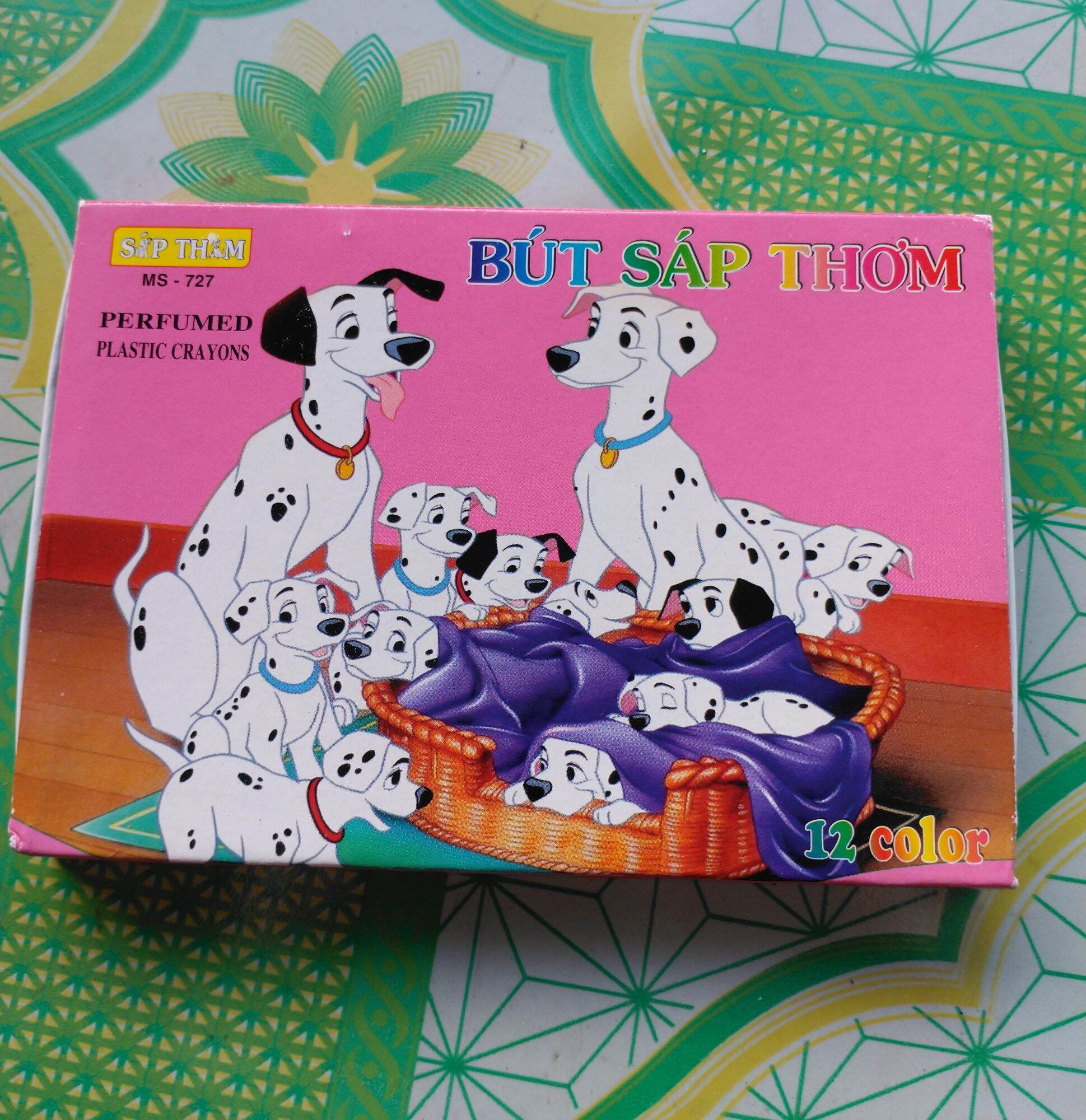 Hộp bút sáp thơm 12 màu