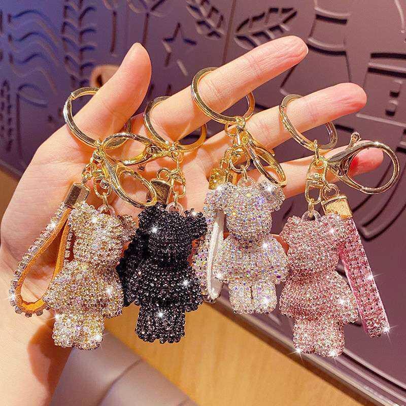 Móc khóa gấu đính đá lấp lánh cao cấp trang tri balo, túi xách đầy cá tính