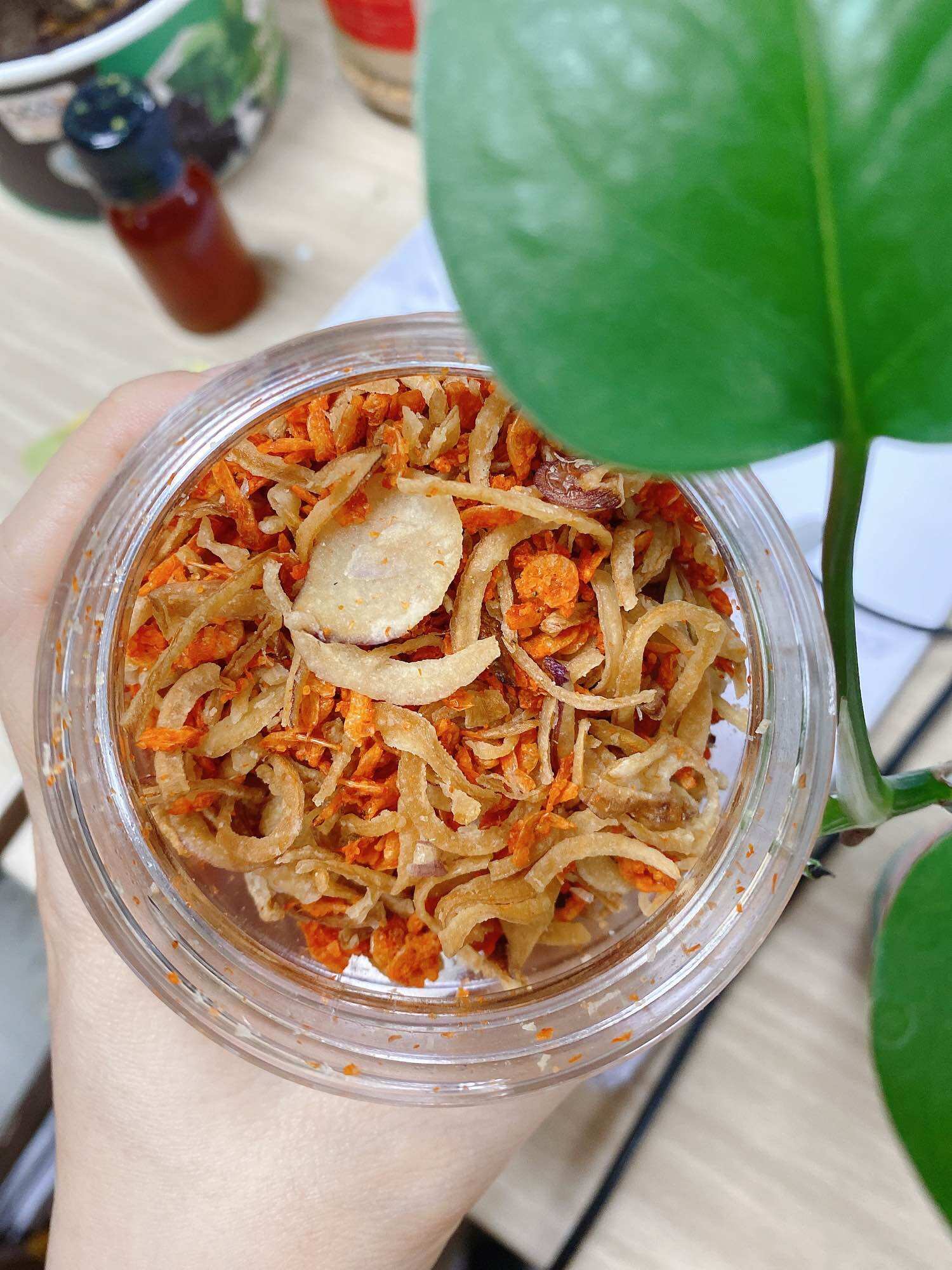 Hộp Muối Ruốc Hành Phi 100gr