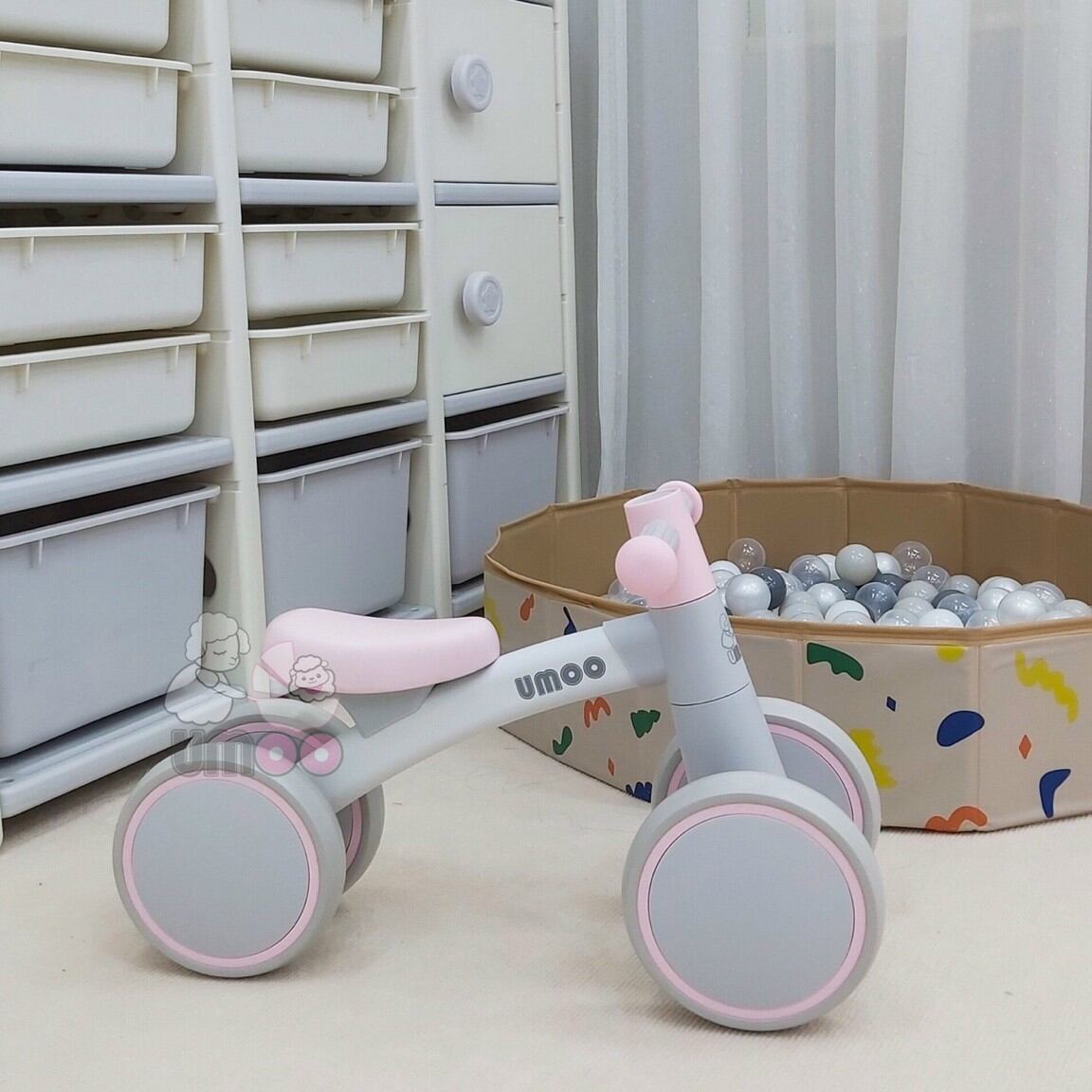 Xe chòi chân cho bé Umoo