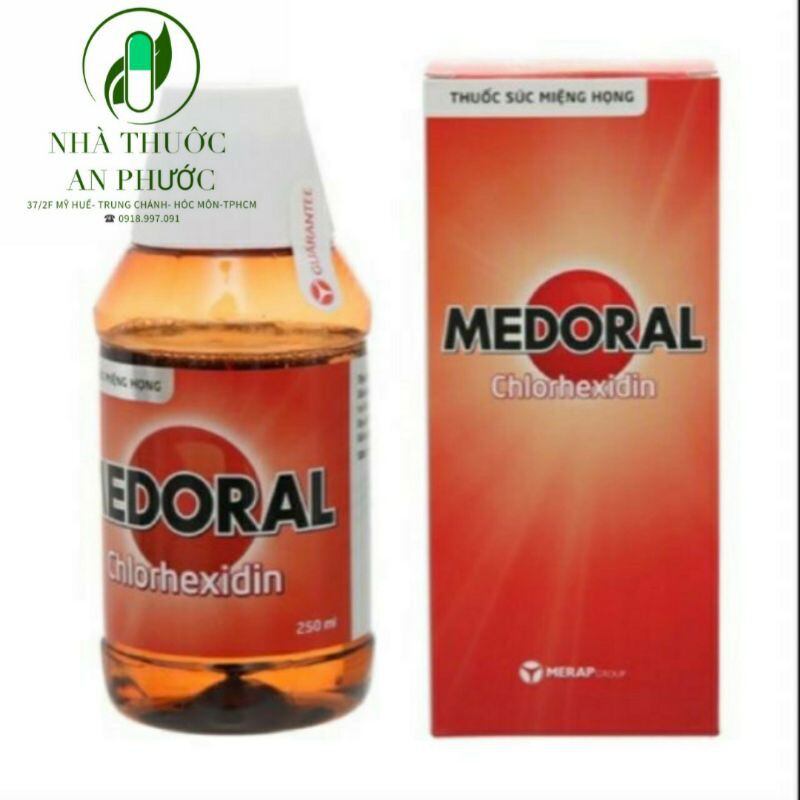 Nước súc miệng medoral chai 250ml