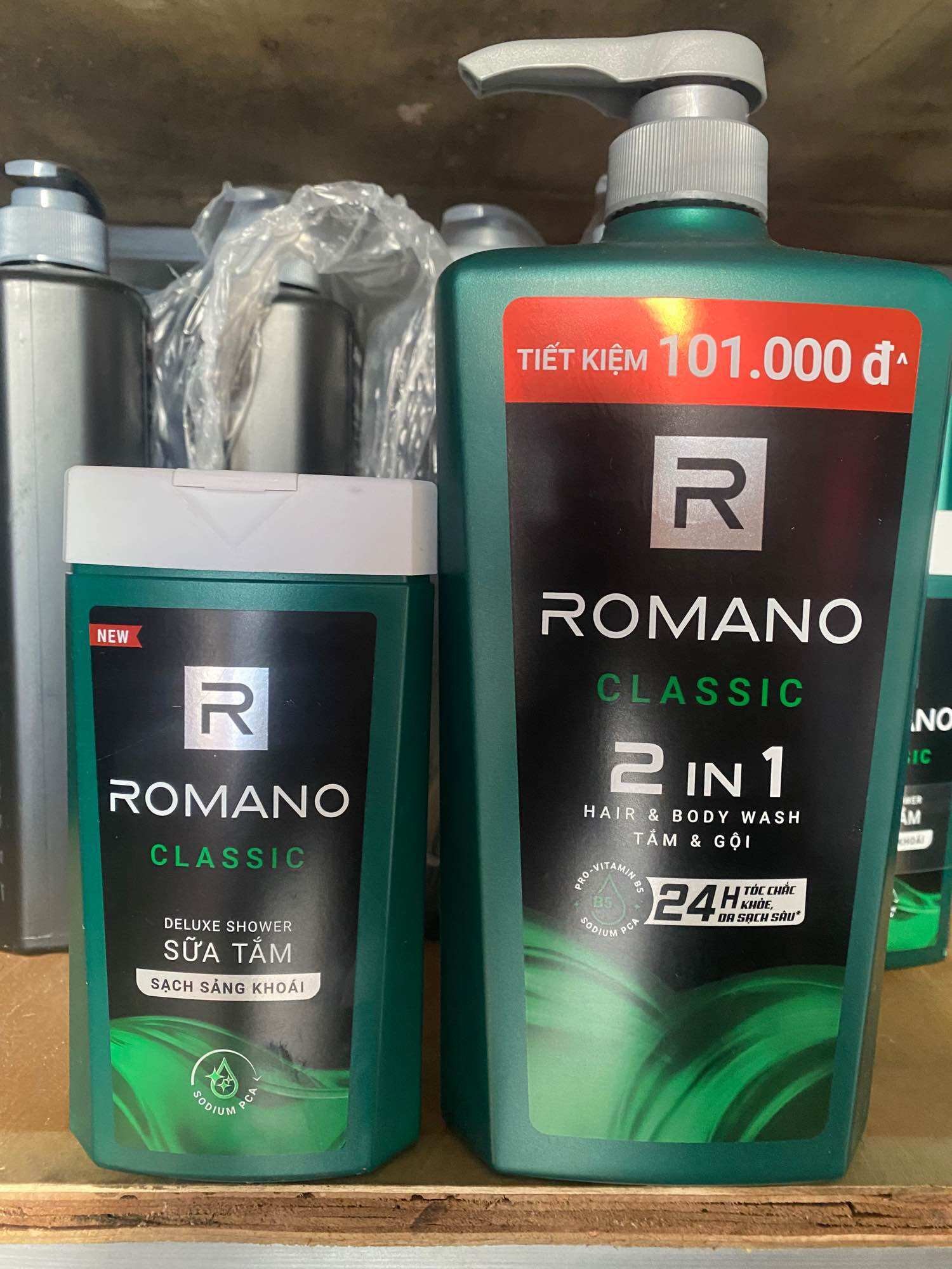 Tắm gội romano 900g tặng kèm sữa tắm 180g