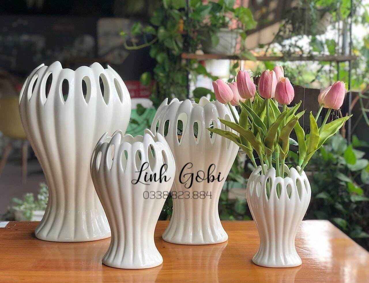 Lọ cắm hoa bàn tay phật