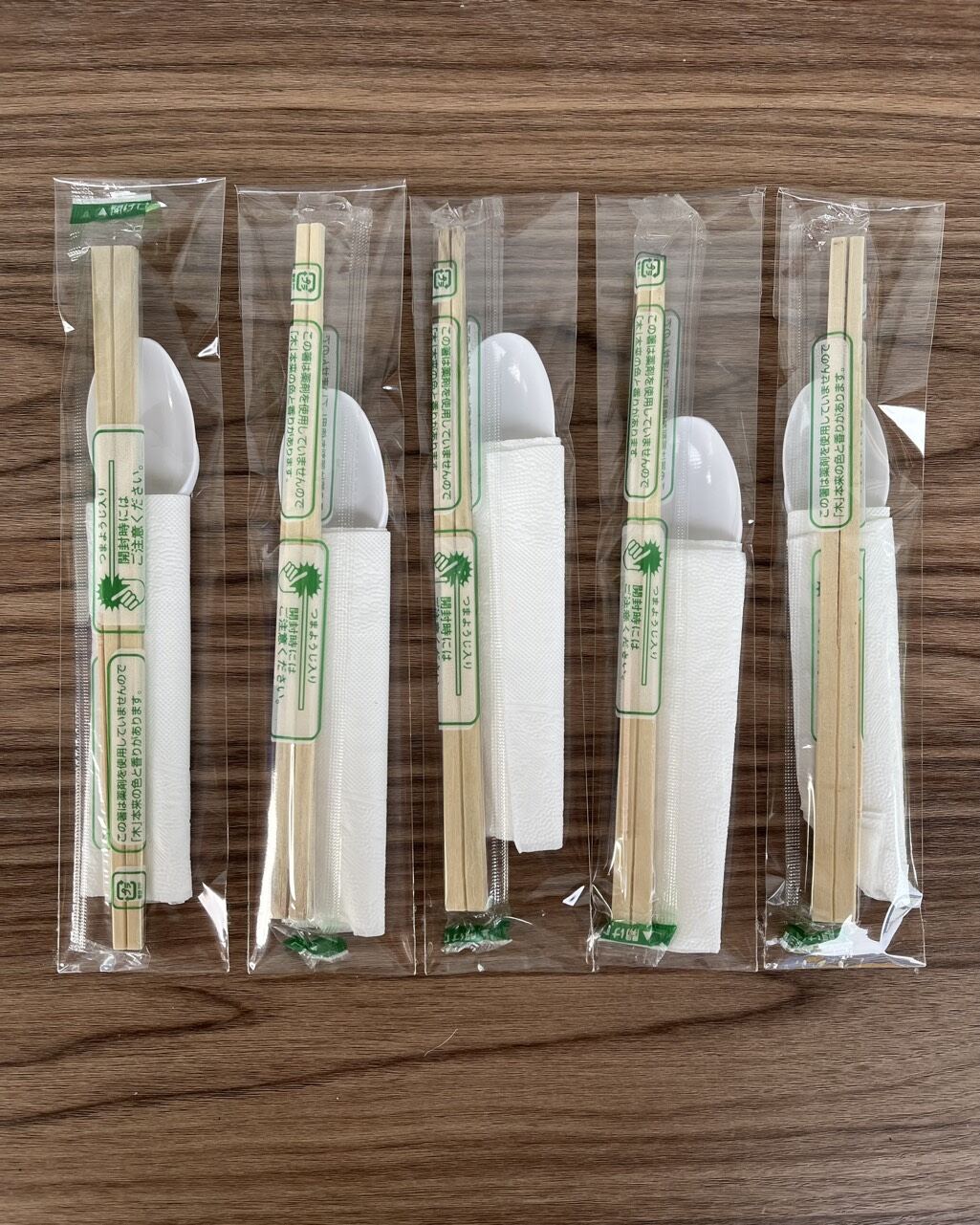 50 Combo đũa muỗng khăn tăm dùng 1 lần